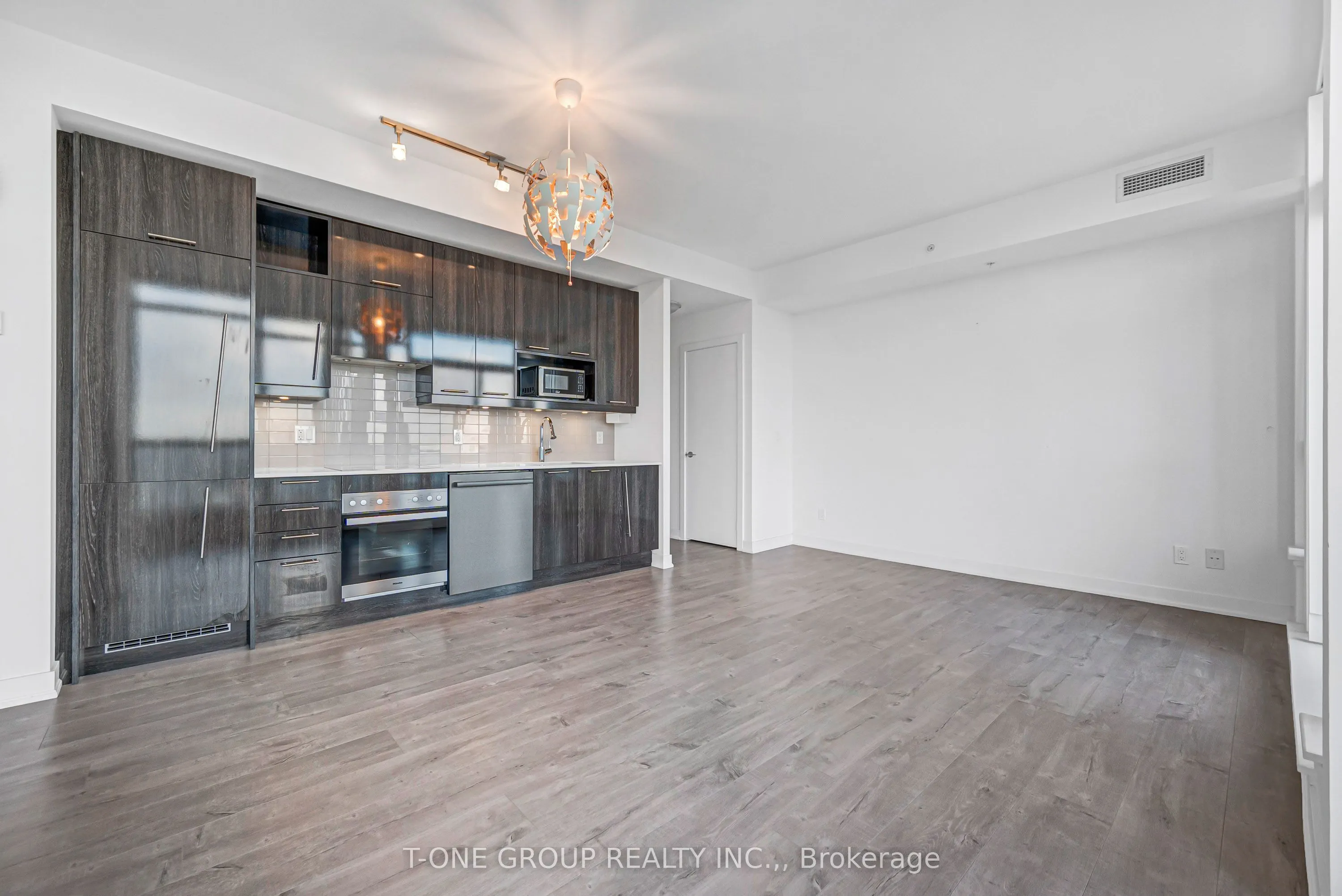 30 Nelson Street #3901