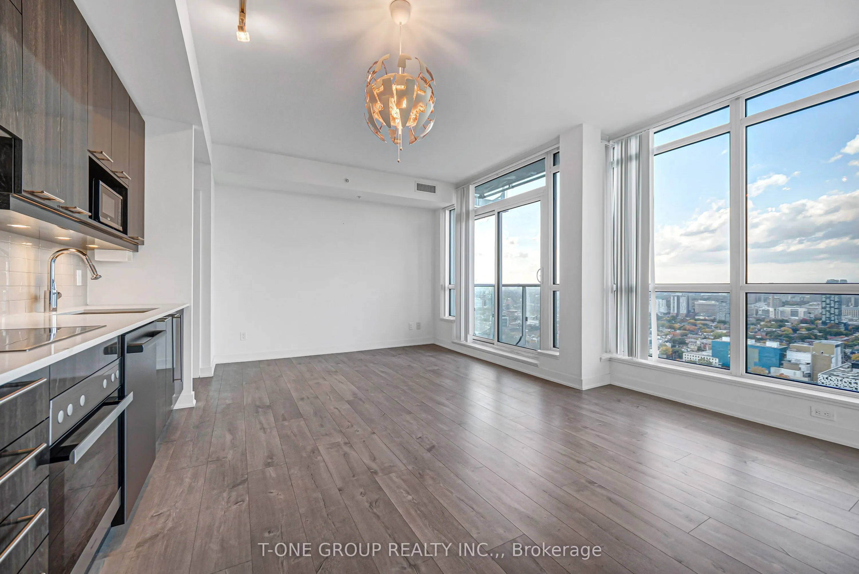 30 Nelson Street #3901