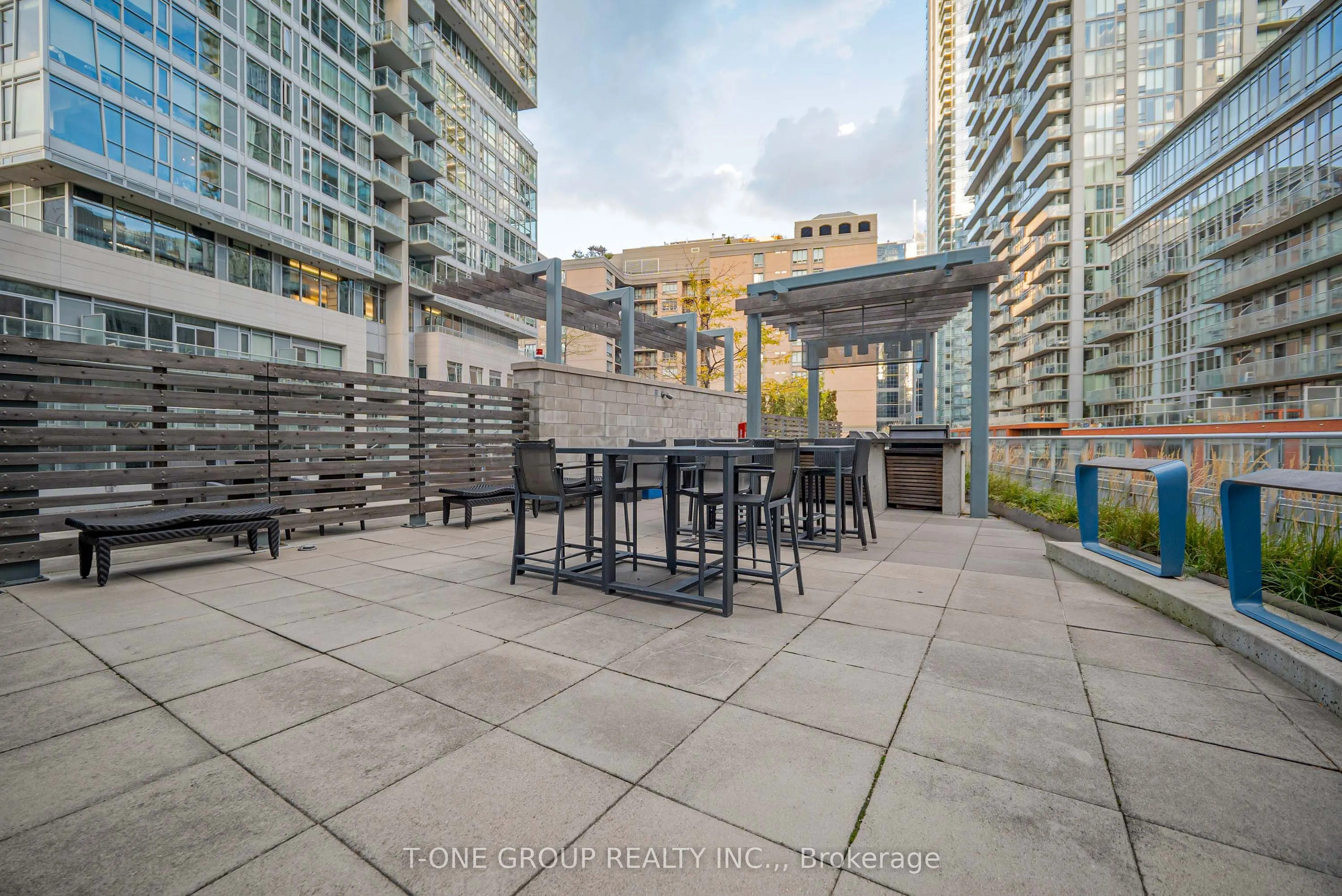 30 Nelson Street #3901