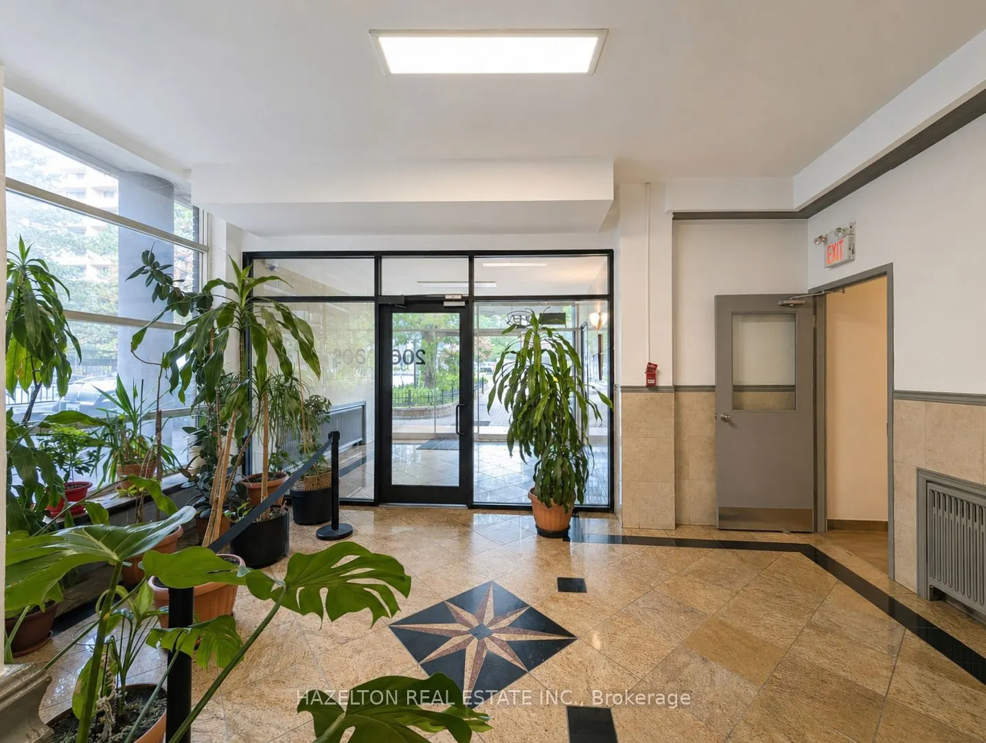 206 St George Street #809