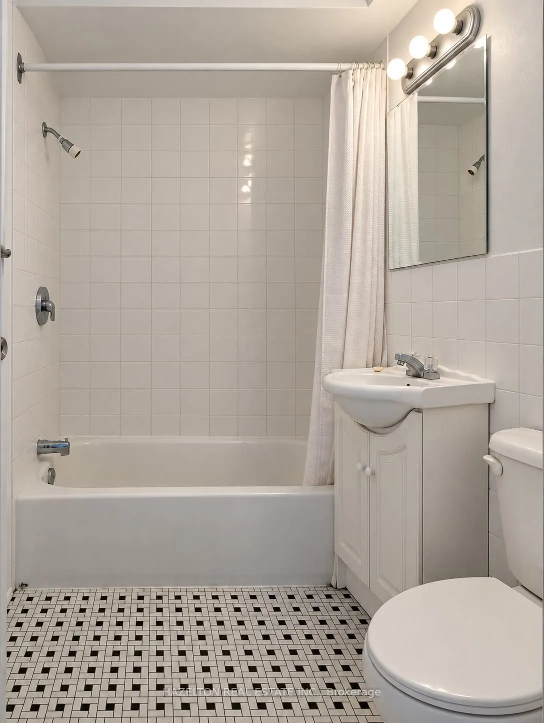 206 St George Street #809