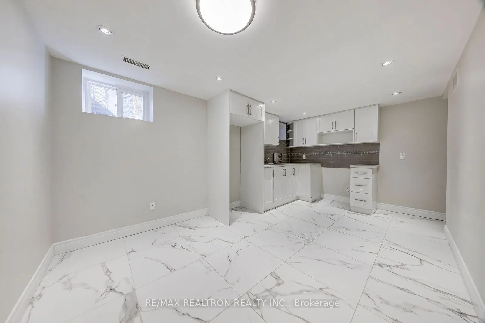 74 Aspenwood Drive