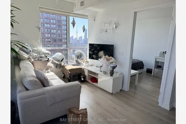 395 Bloor Street E