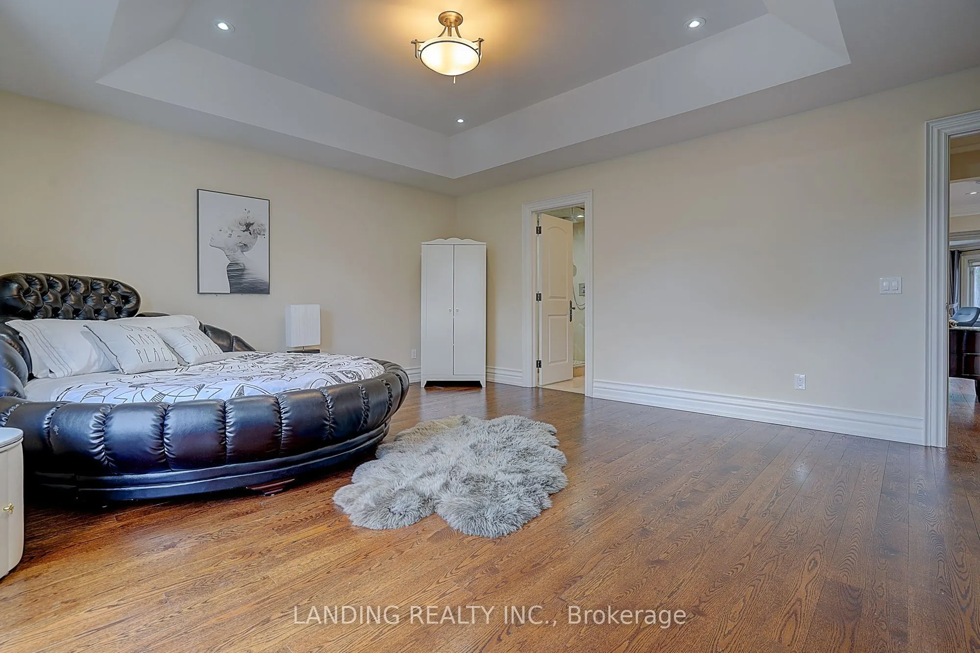24 Abbotsford Road