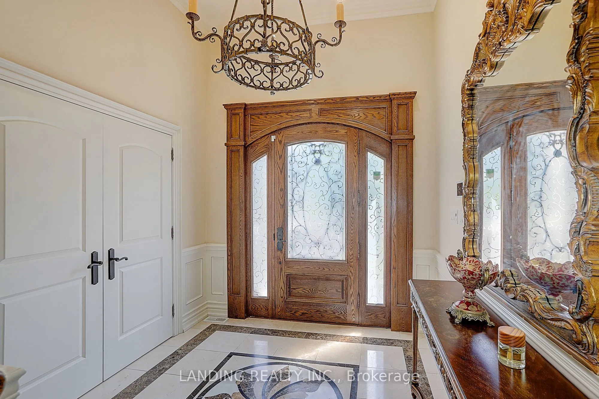 24 Abbotsford Road
