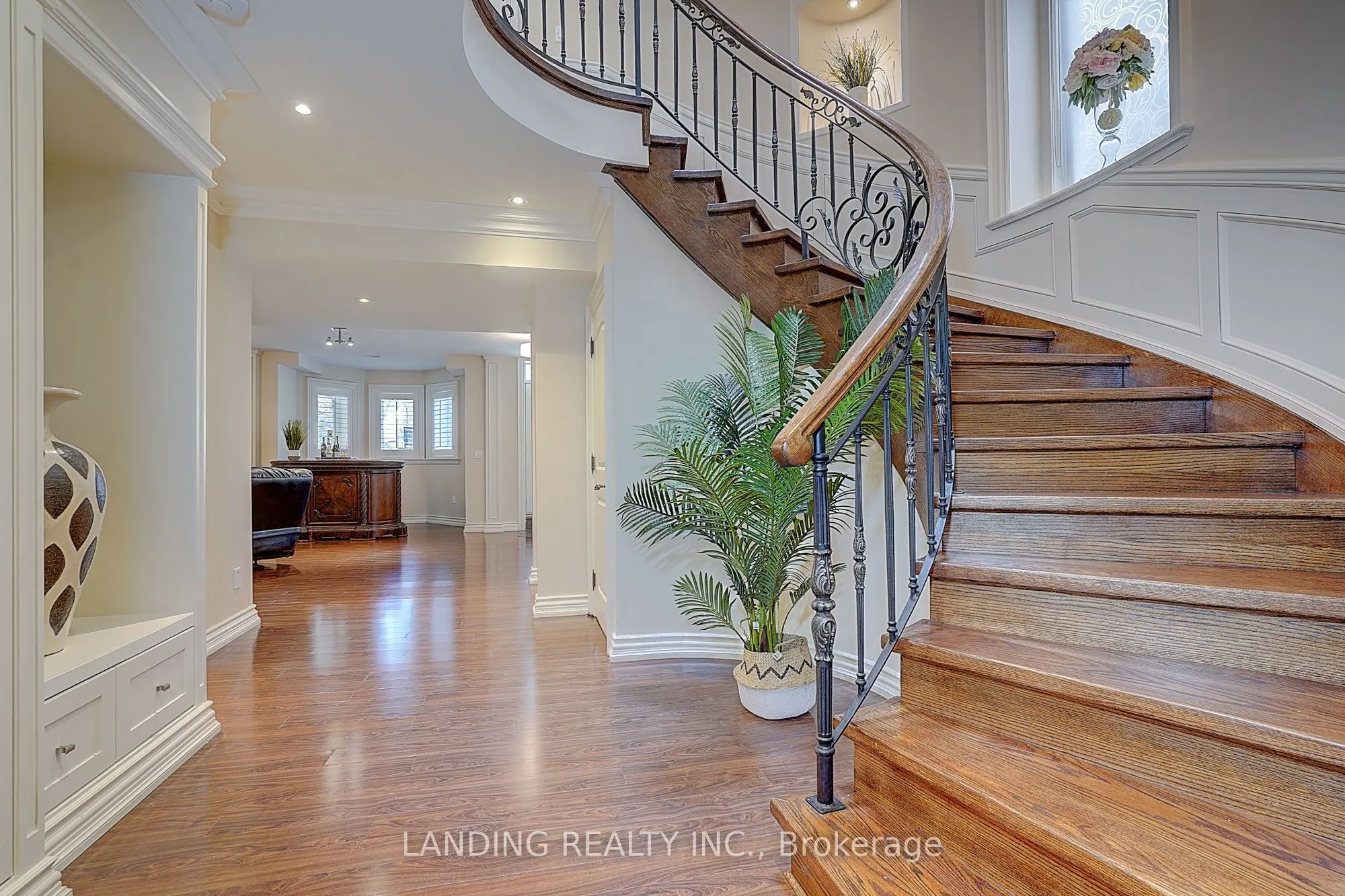 24 Abbotsford Road