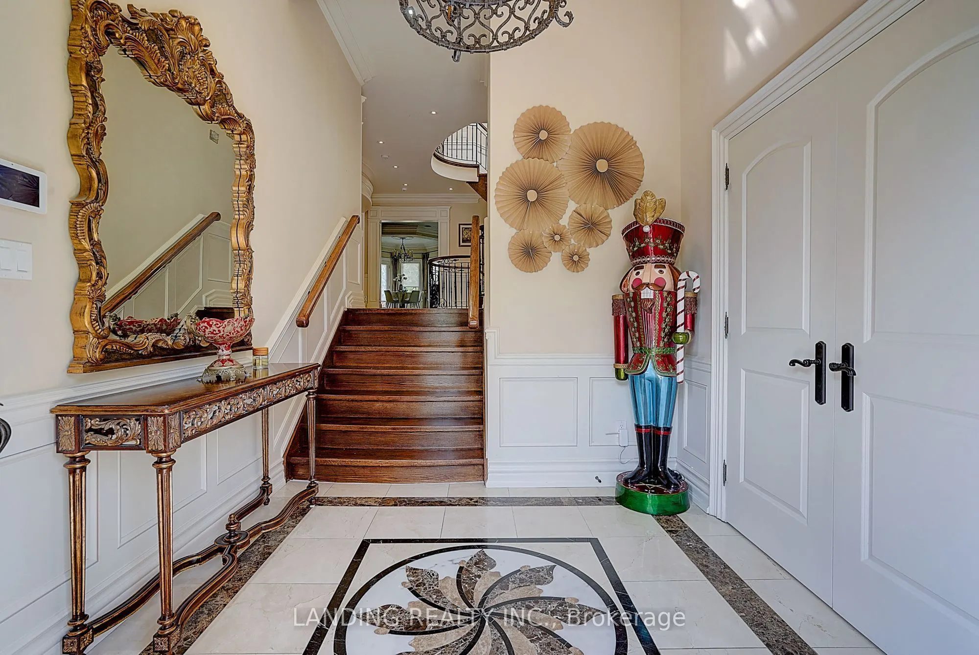 24 Abbotsford Road
