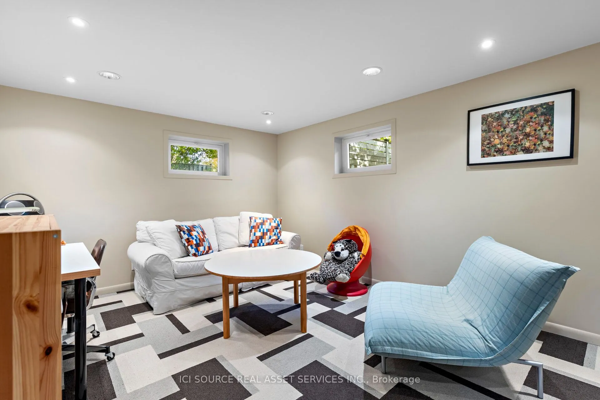 10 Red Oaks Crescent