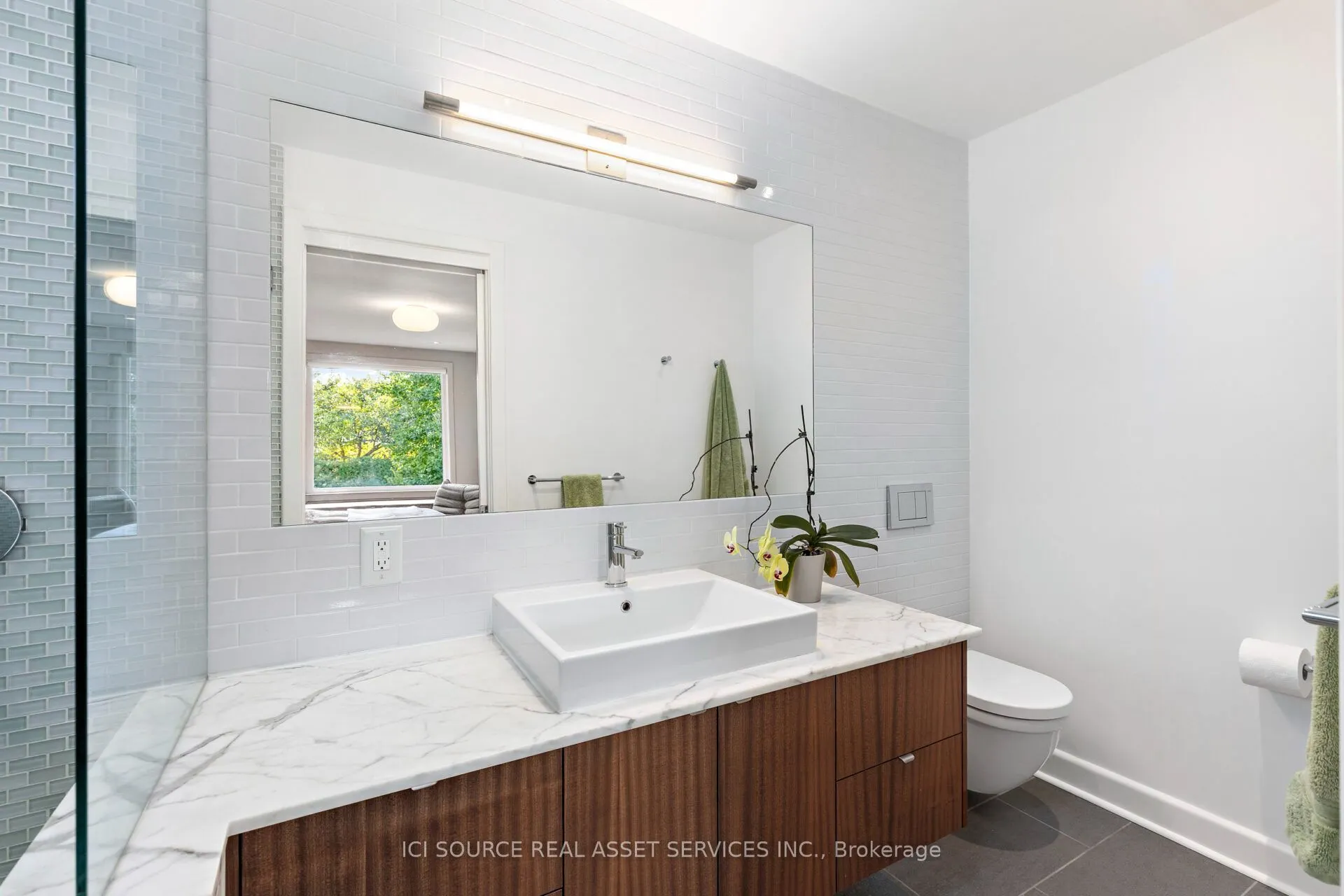 10 Red Oaks Crescent