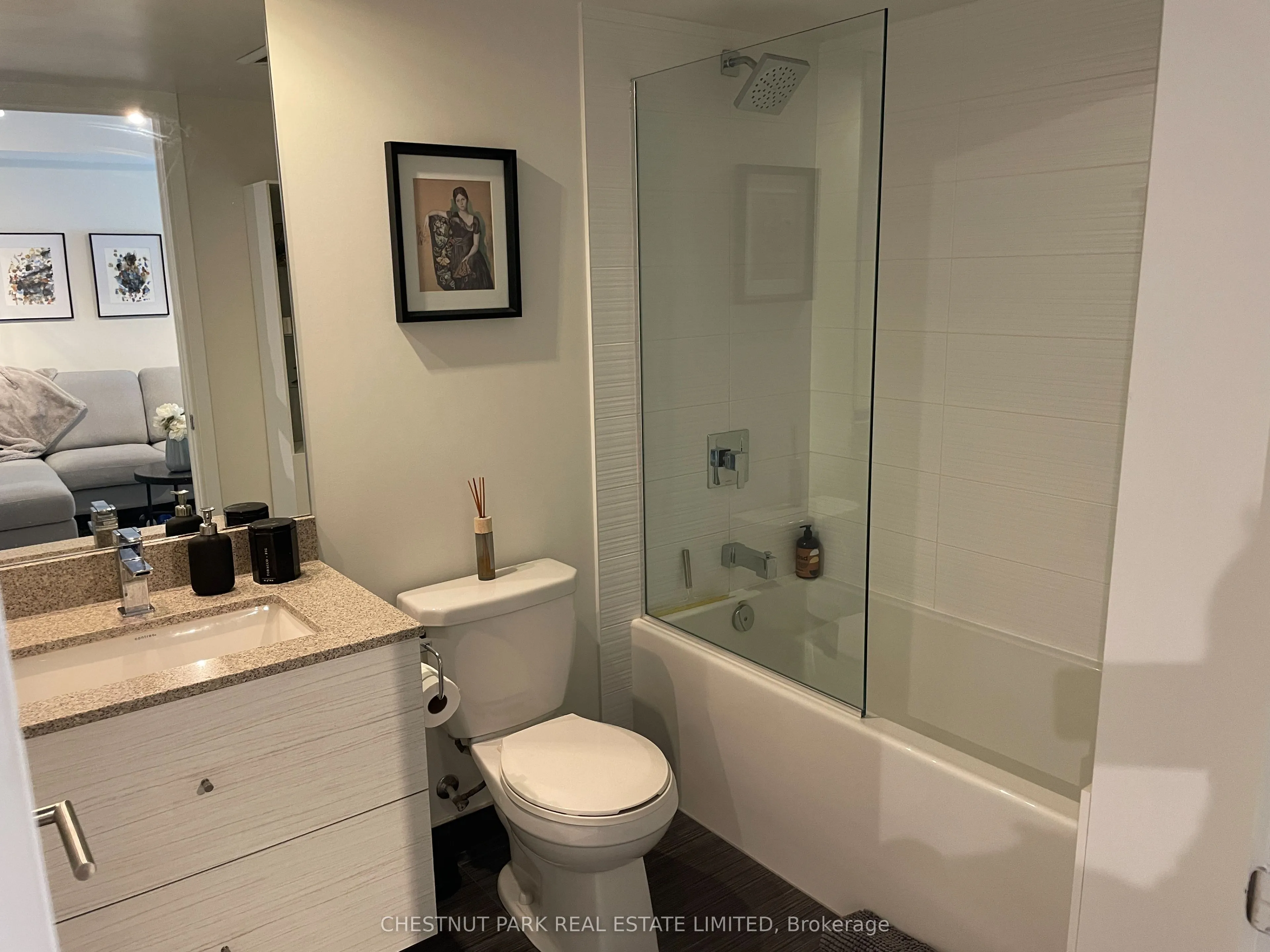 525 Adelaide Street W #701