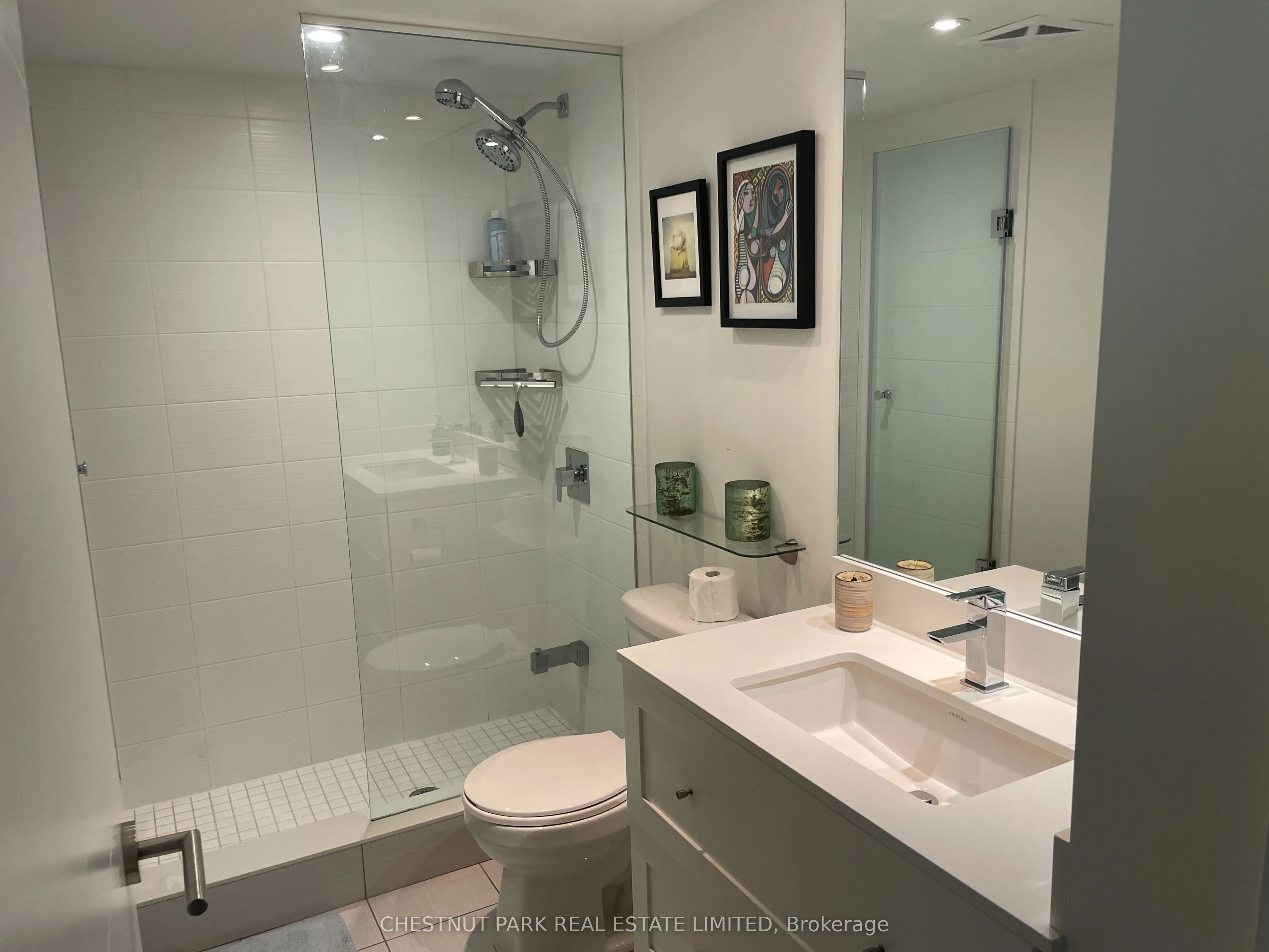 525 Adelaide Street W #701