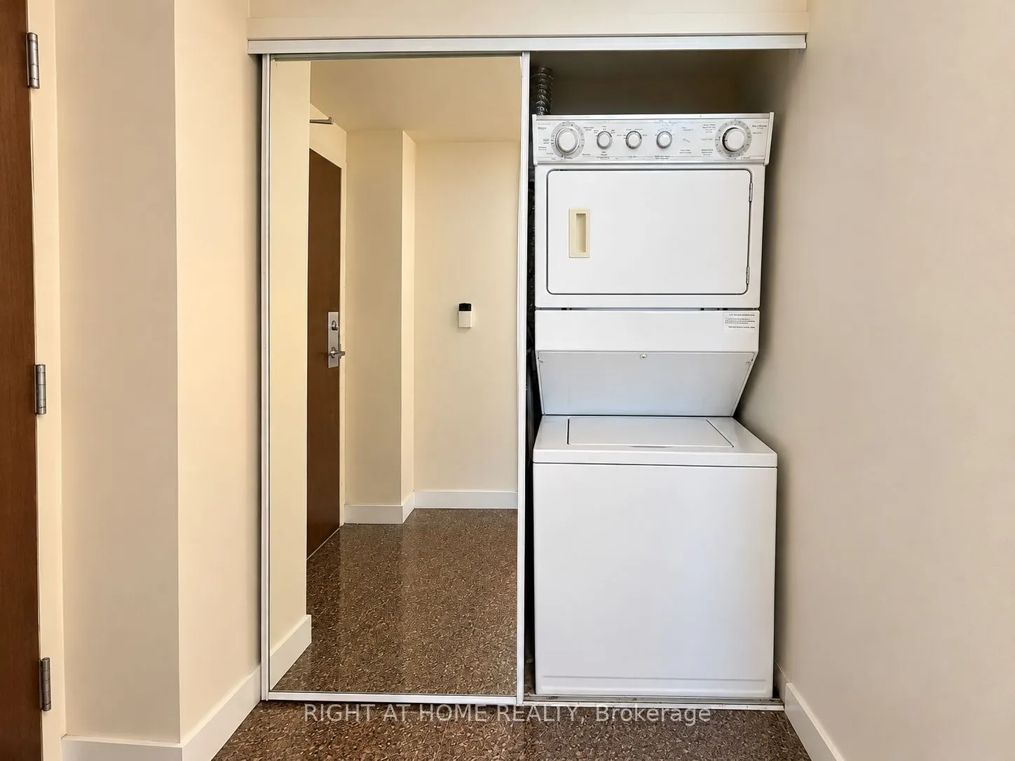 35 Mariner Terrace #2905