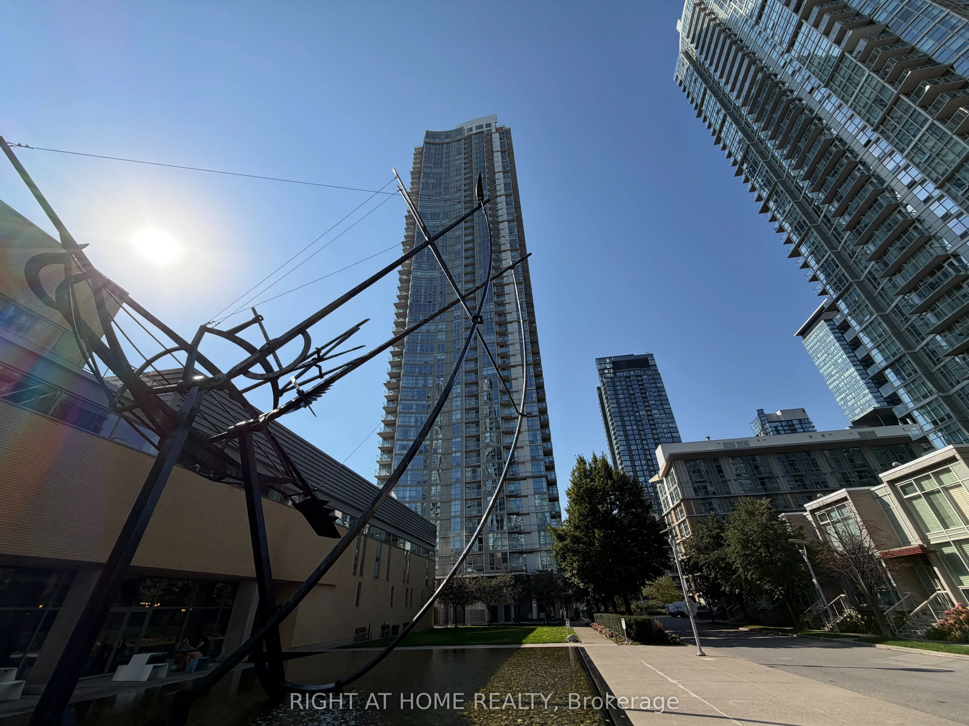35 Mariner Terrace #2905