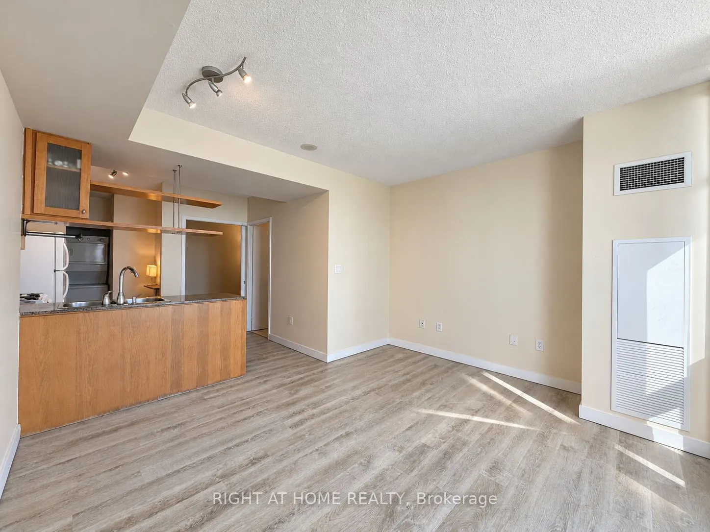 35 Mariner Terrace #2905