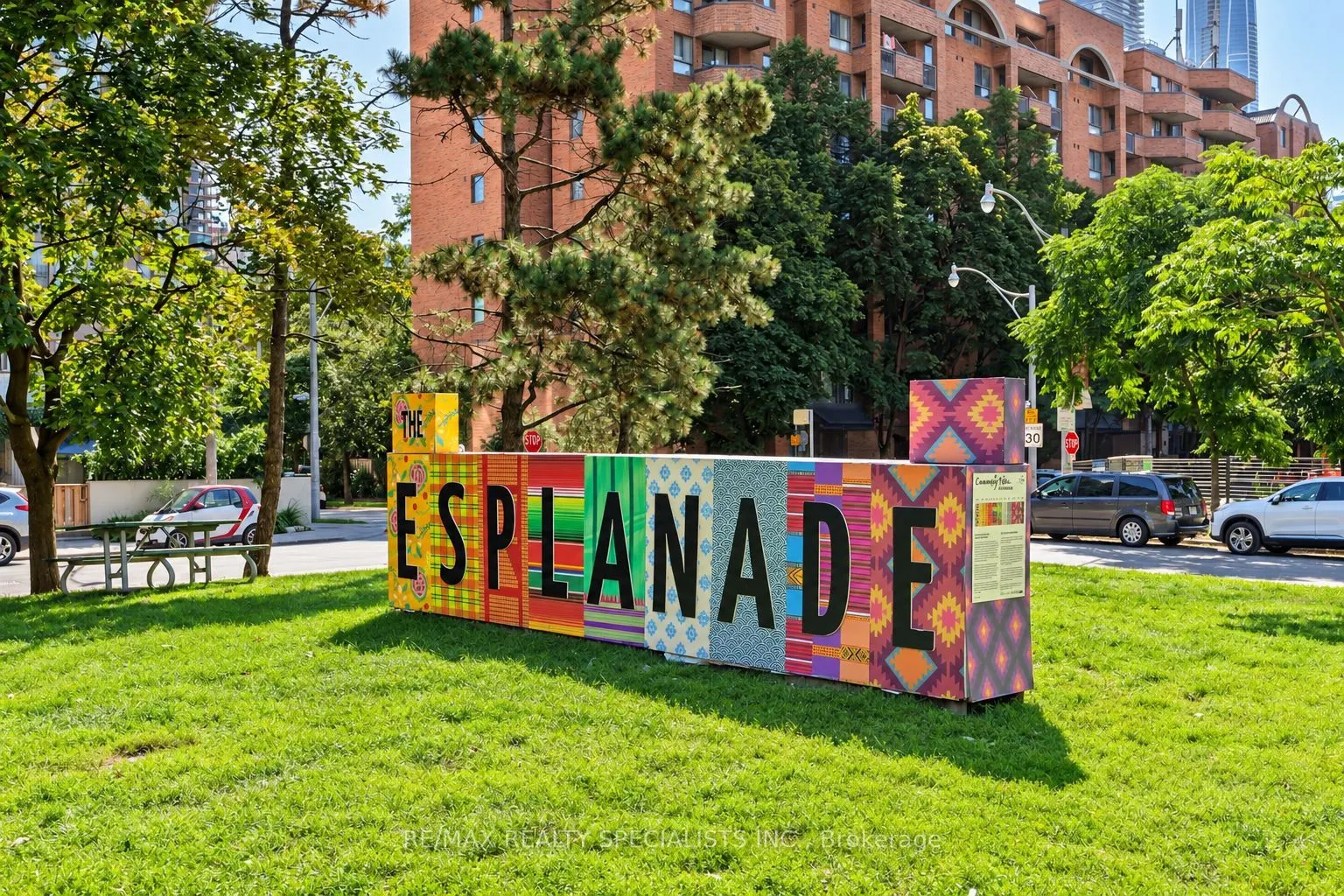 222 The Esplanade #819