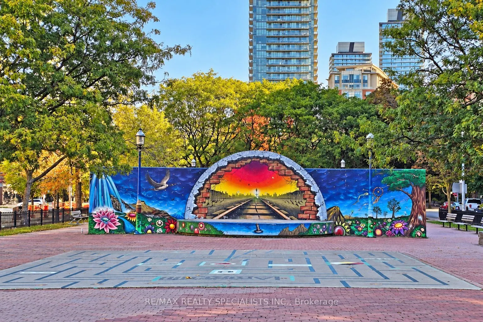 222 The Esplanade #819