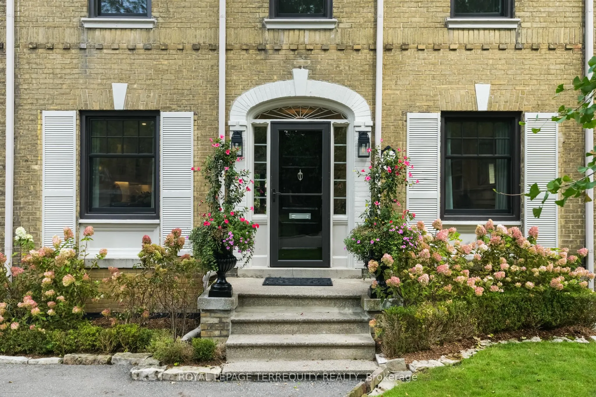 37 De Vere Gardens