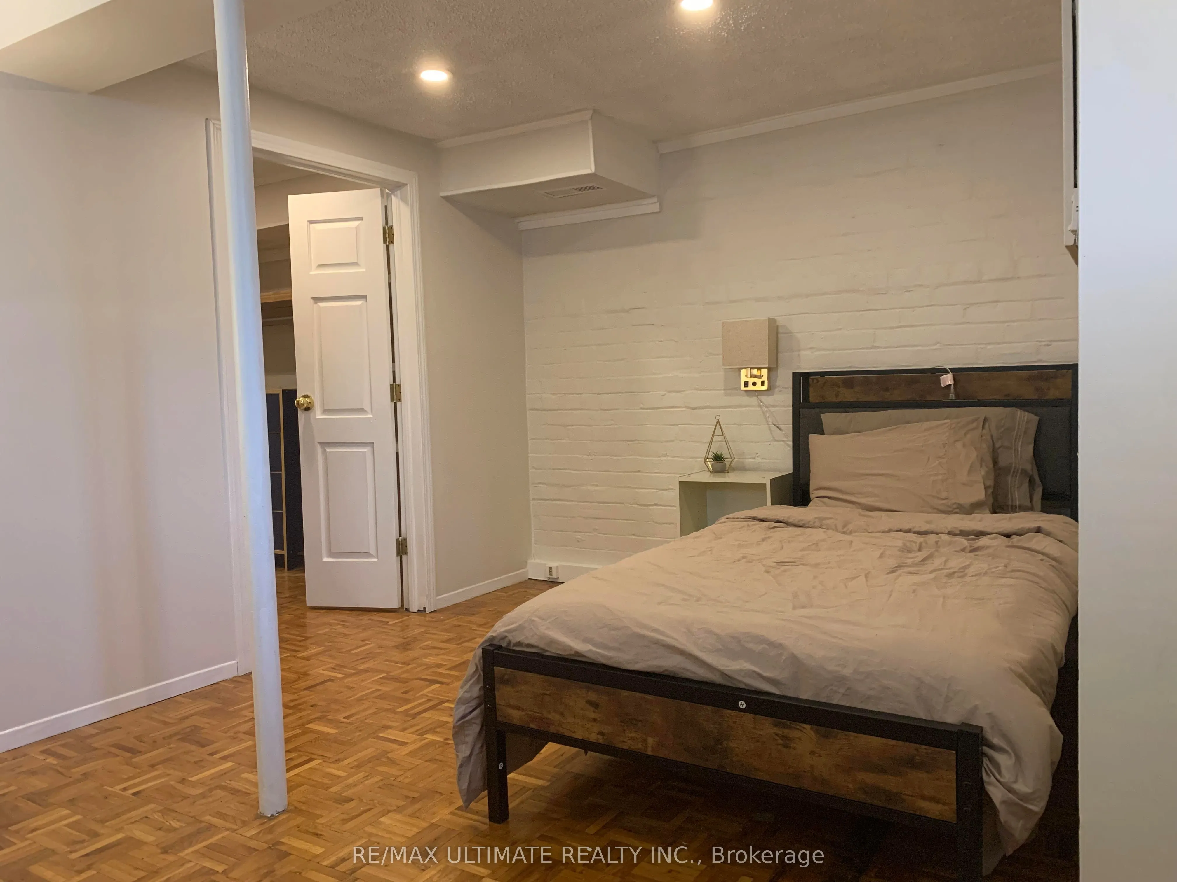 38 Rolyat Street #Bsmt