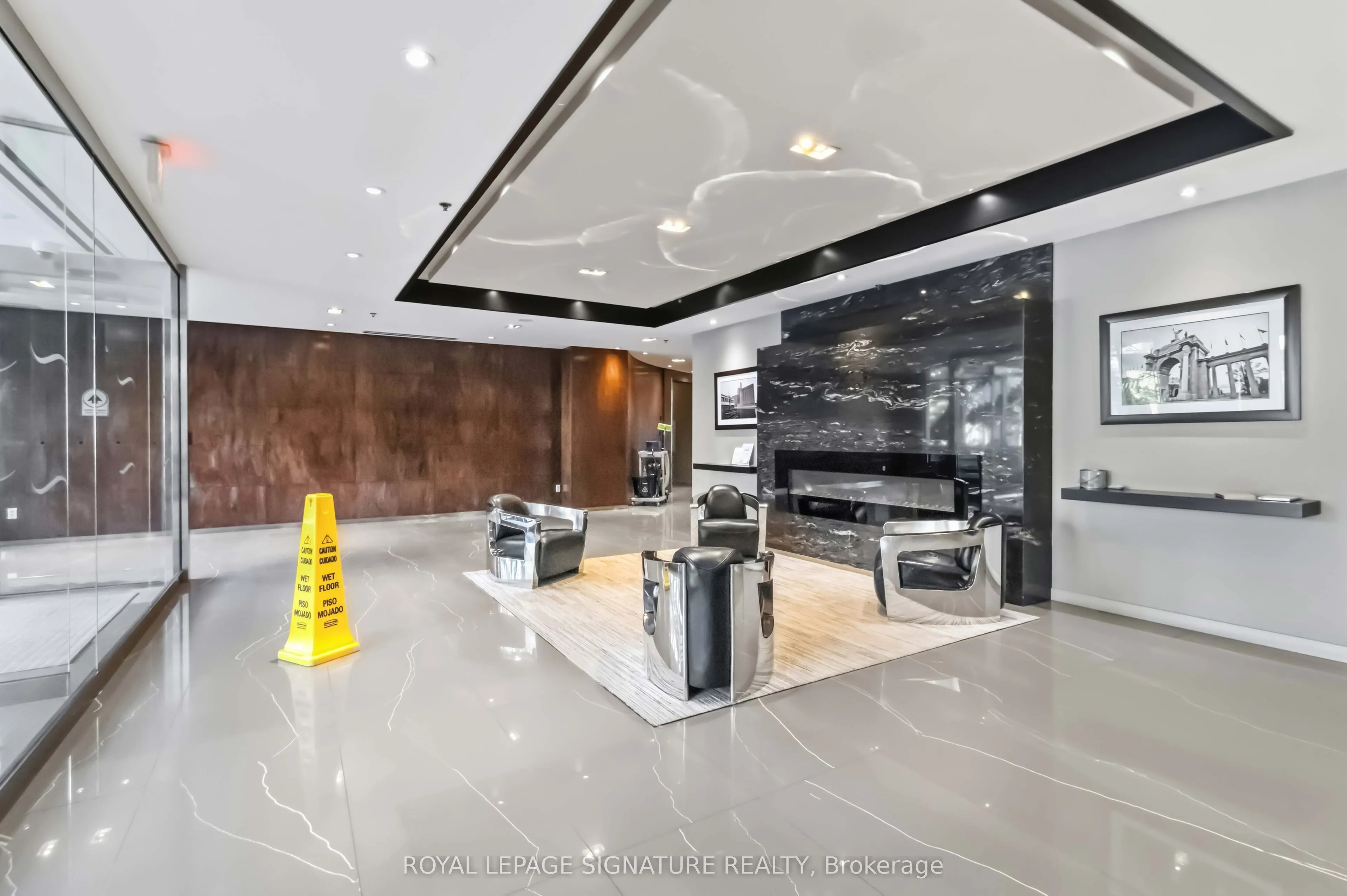231 Fort York Boulevard #225