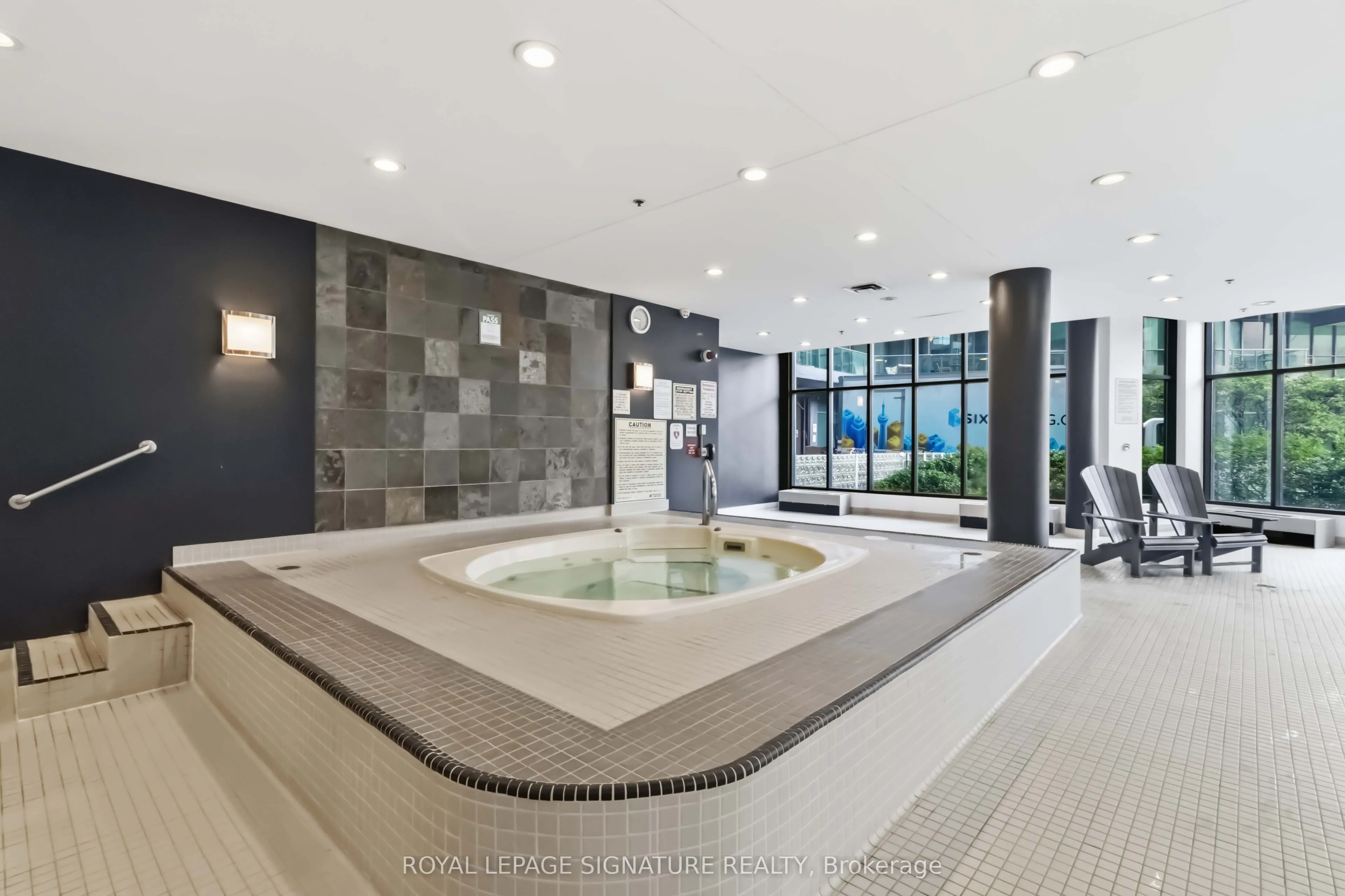 231 Fort York Boulevard #225
