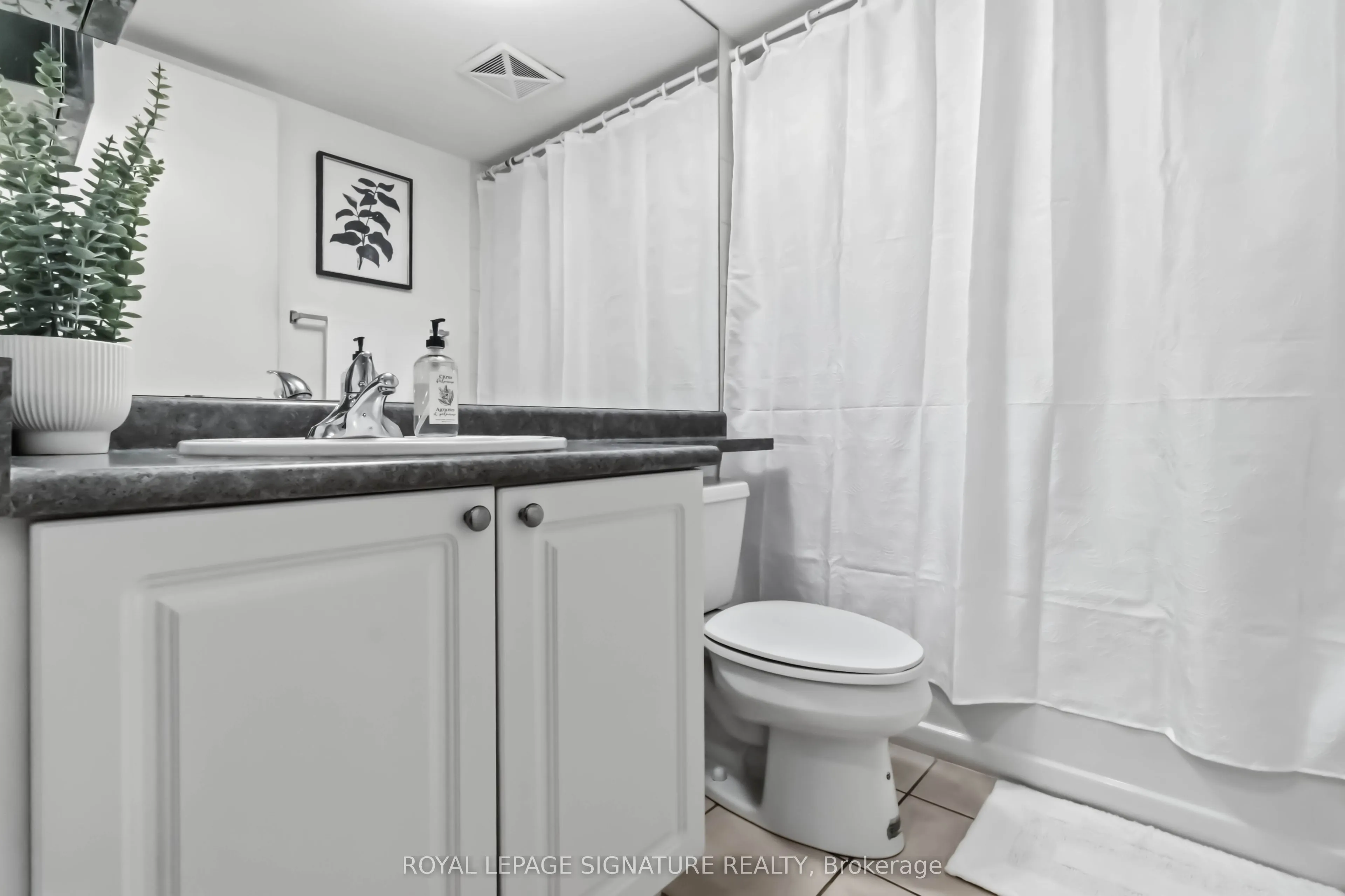 231 Fort York Boulevard #225