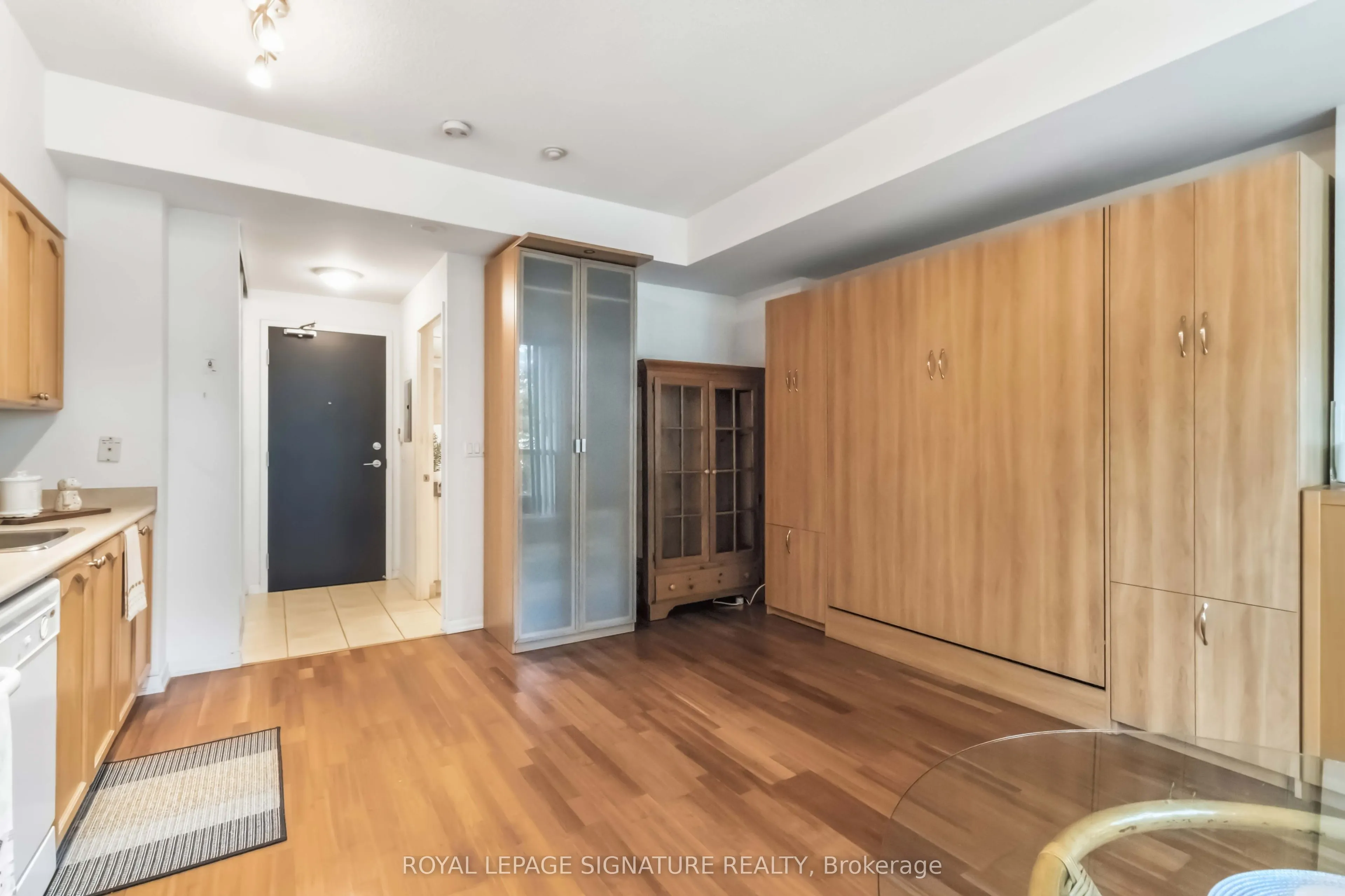 231 Fort York Boulevard #225