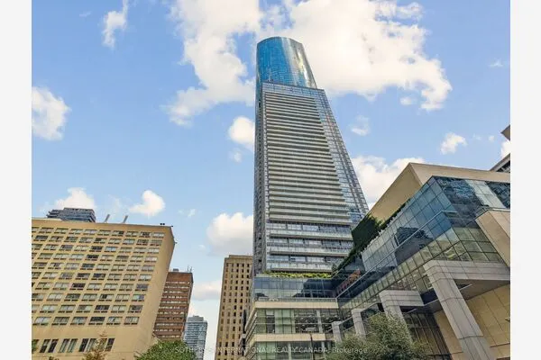 386 Yonge Street