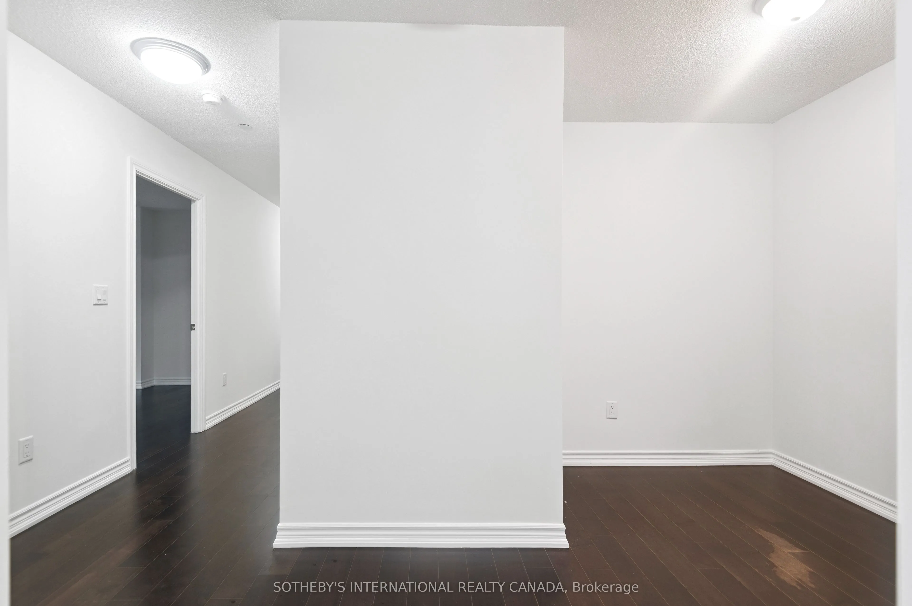 386 Yonge Street #602