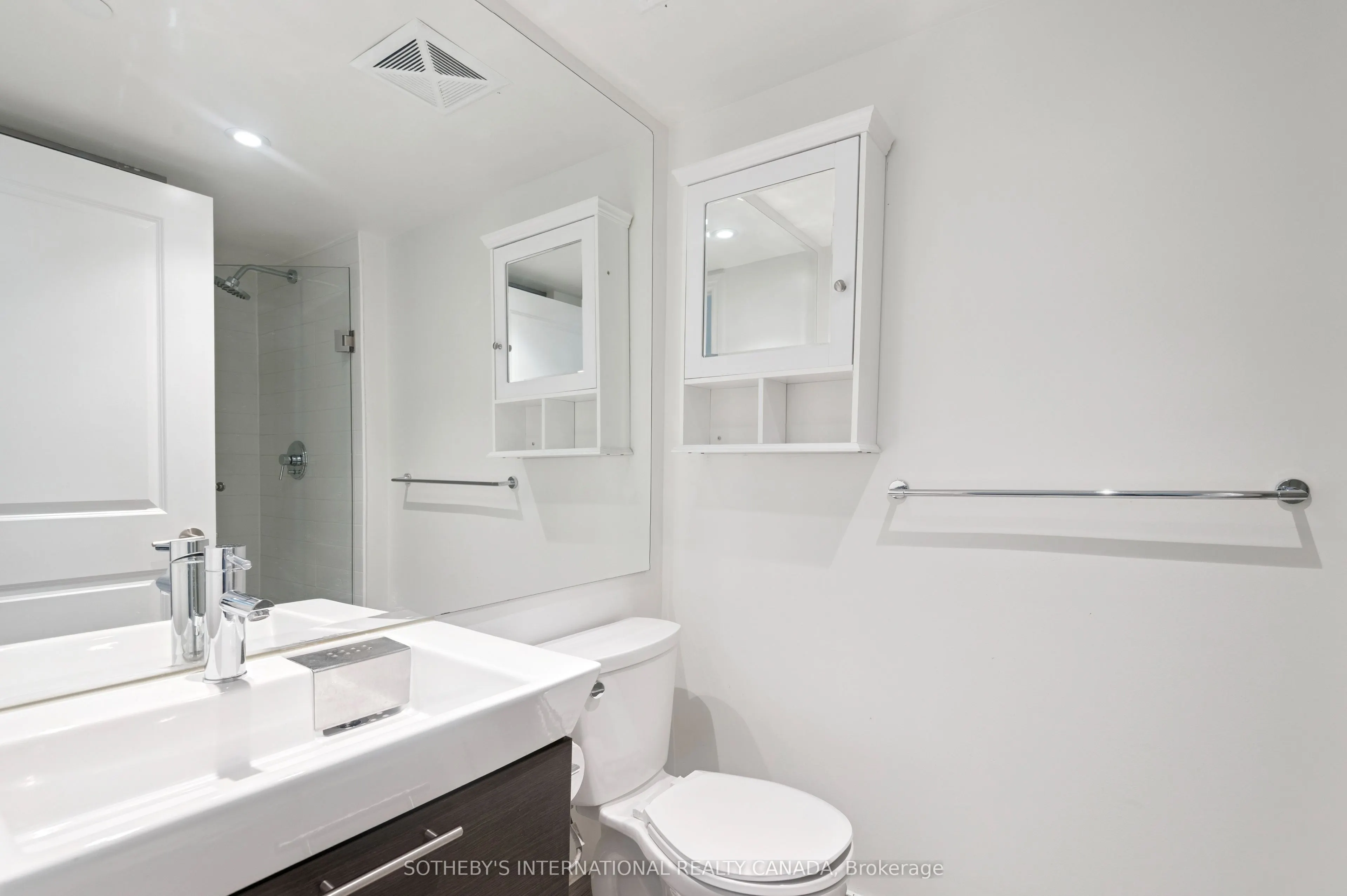 386 Yonge Street #602