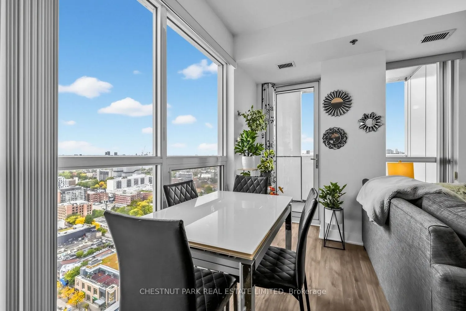 318 Richmond Street W #3001