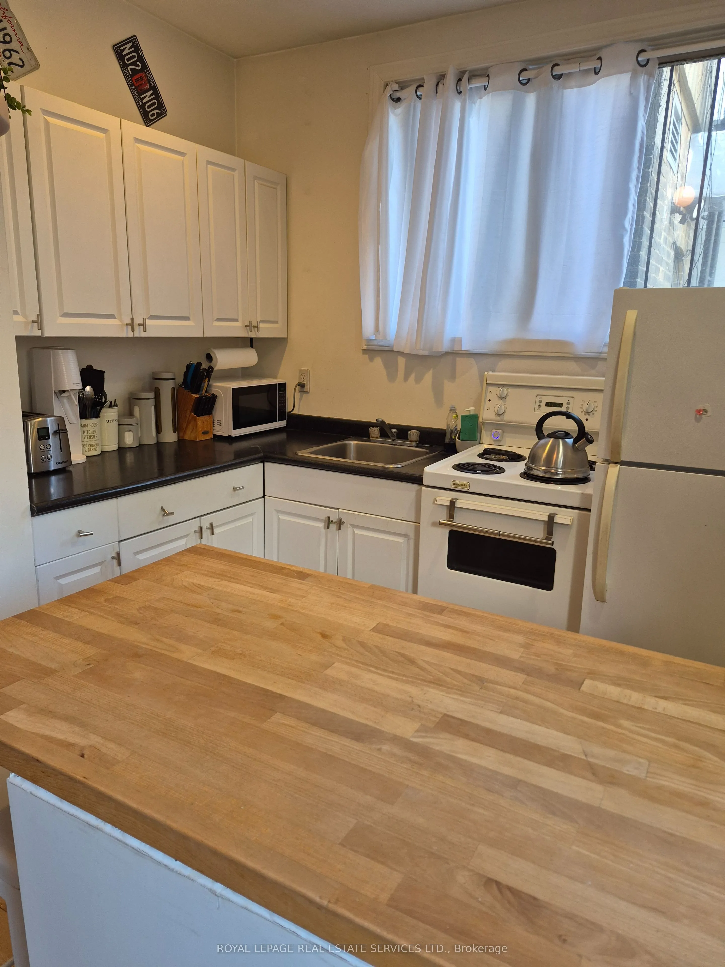 804 Bloor Street W #Main Floor