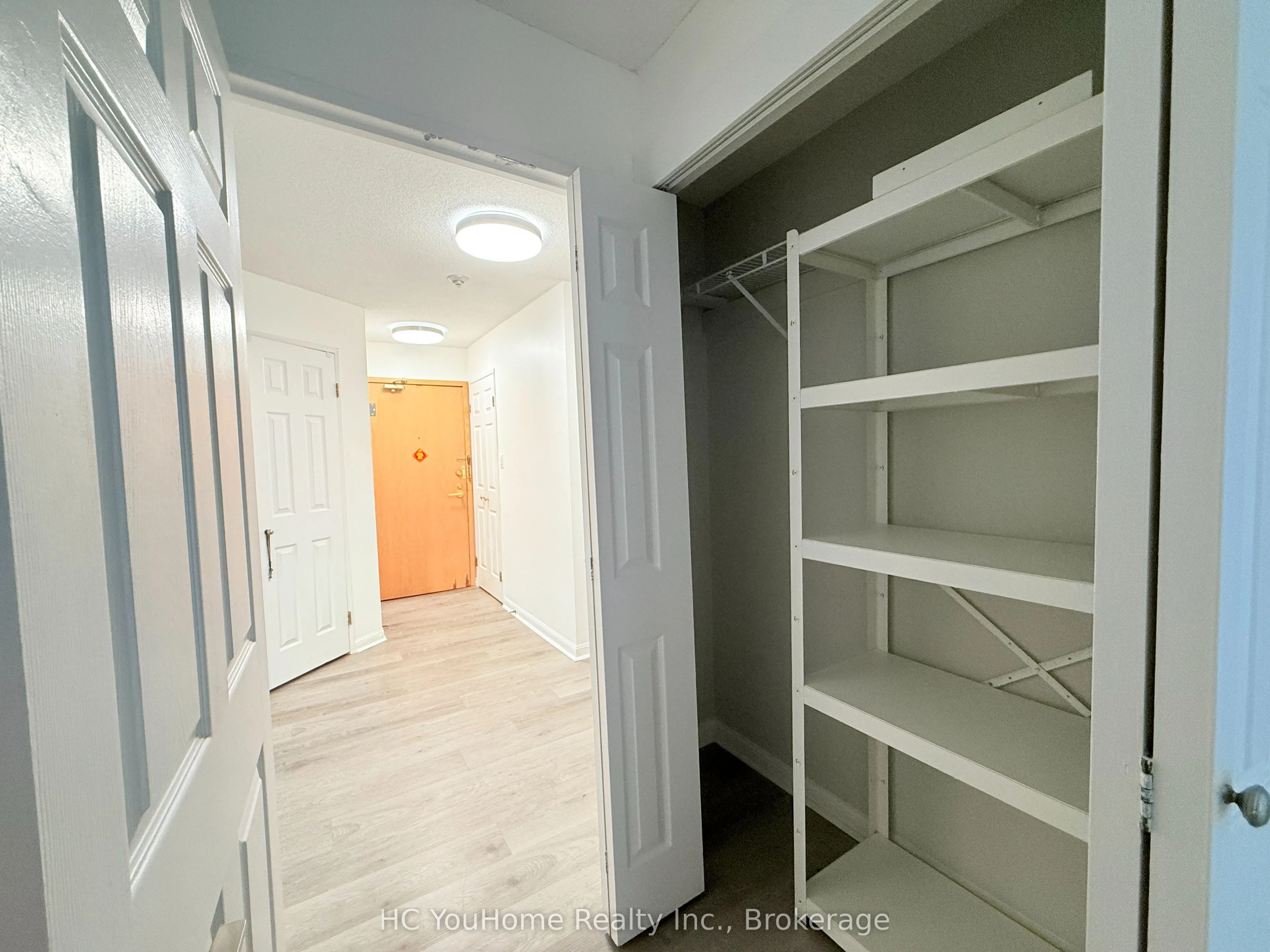 24 Wellesley Street W #212