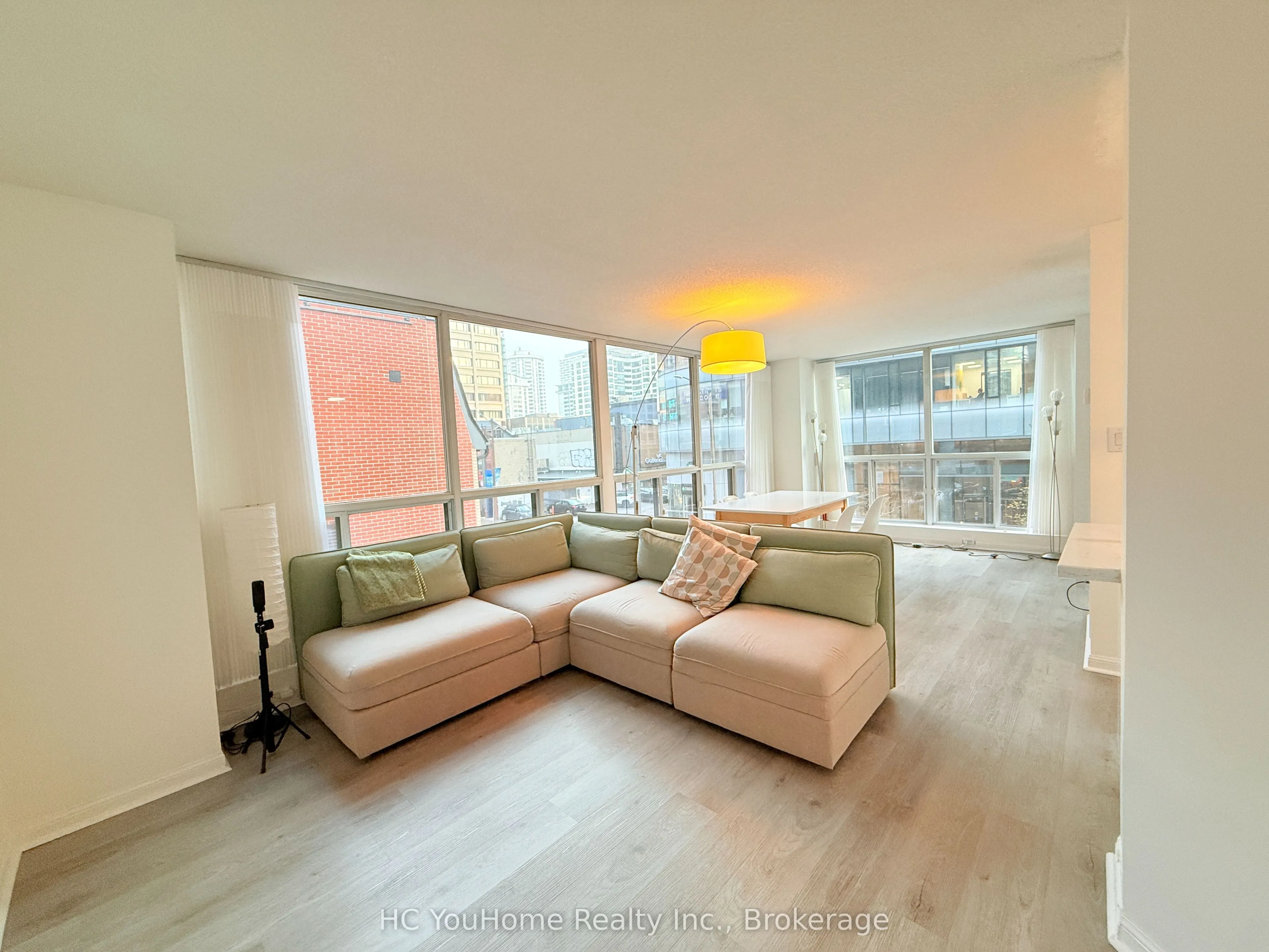24 Wellesley Street W #212