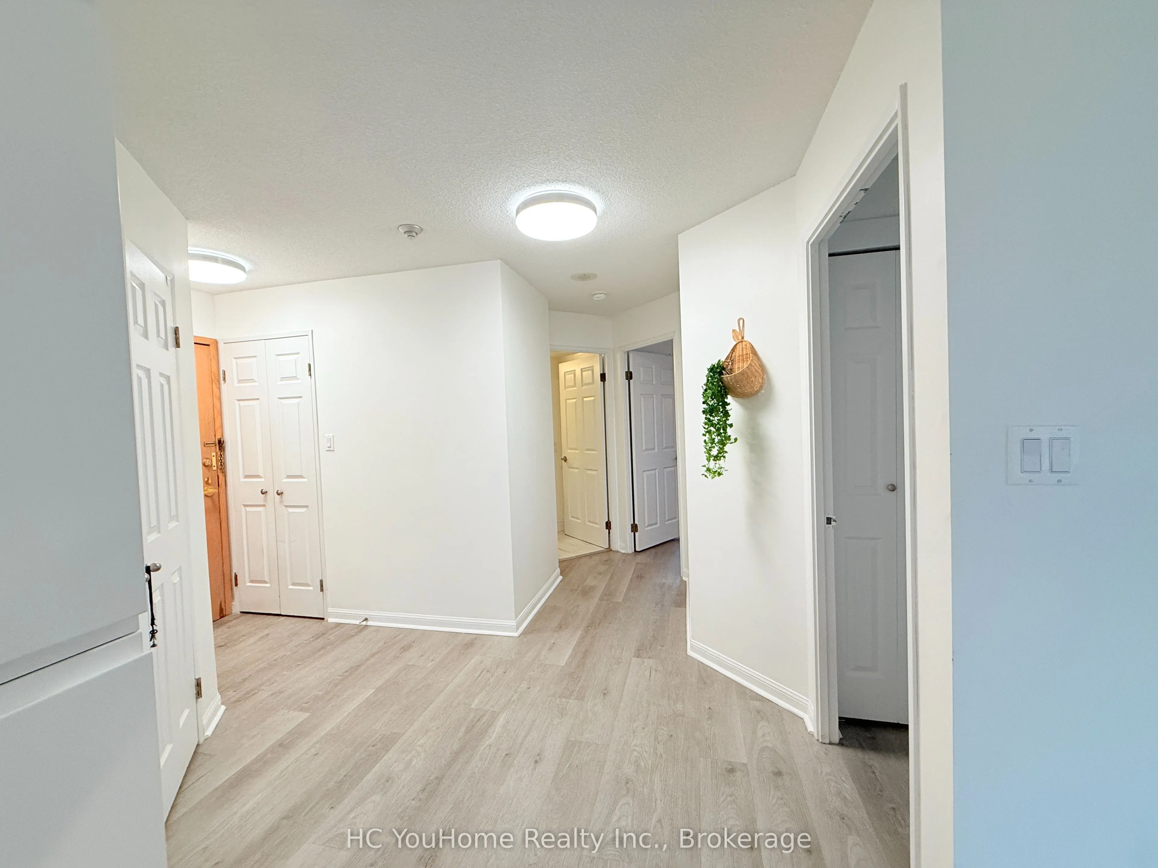24 Wellesley Street W #212
