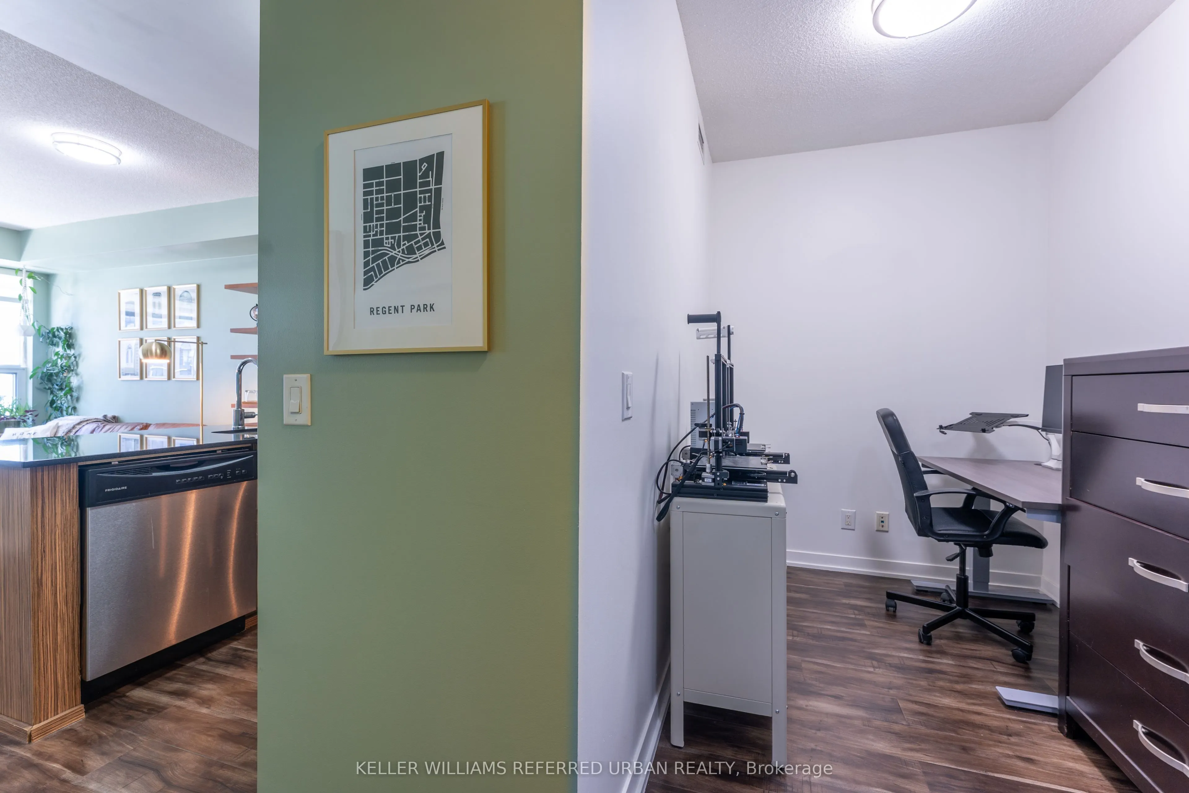 225 Sackville Street #507