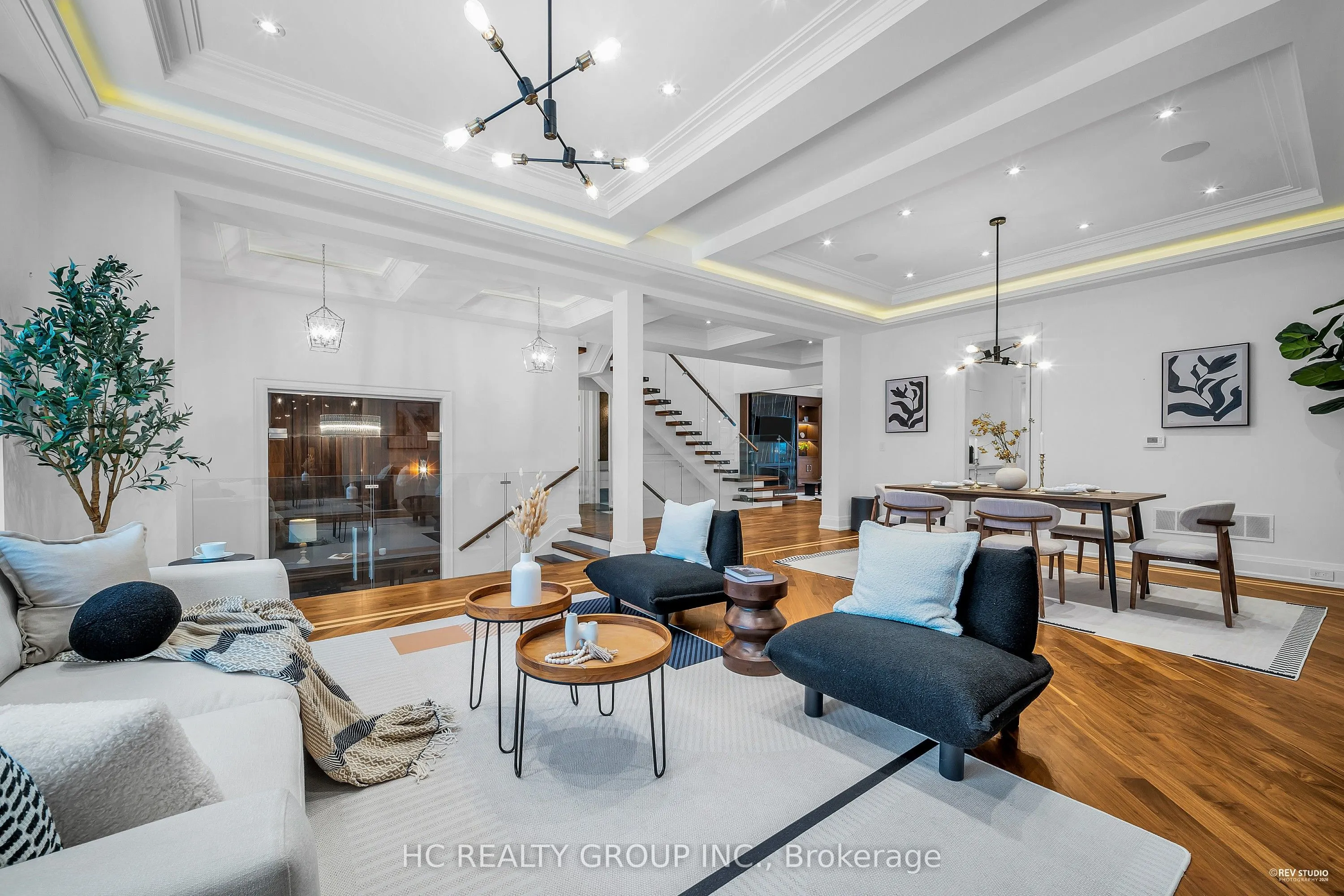 92 Glen Rush Boulevard