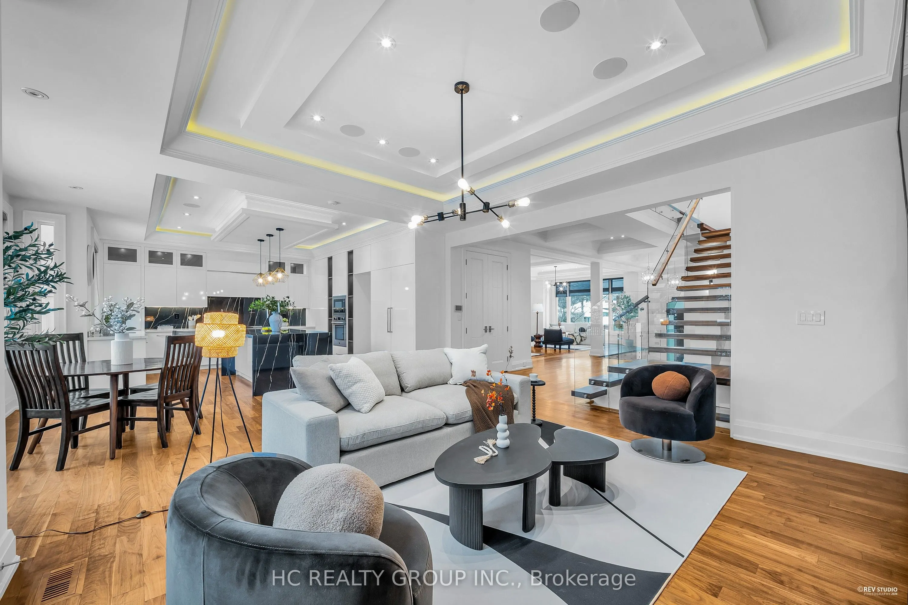 92 Glen Rush Boulevard