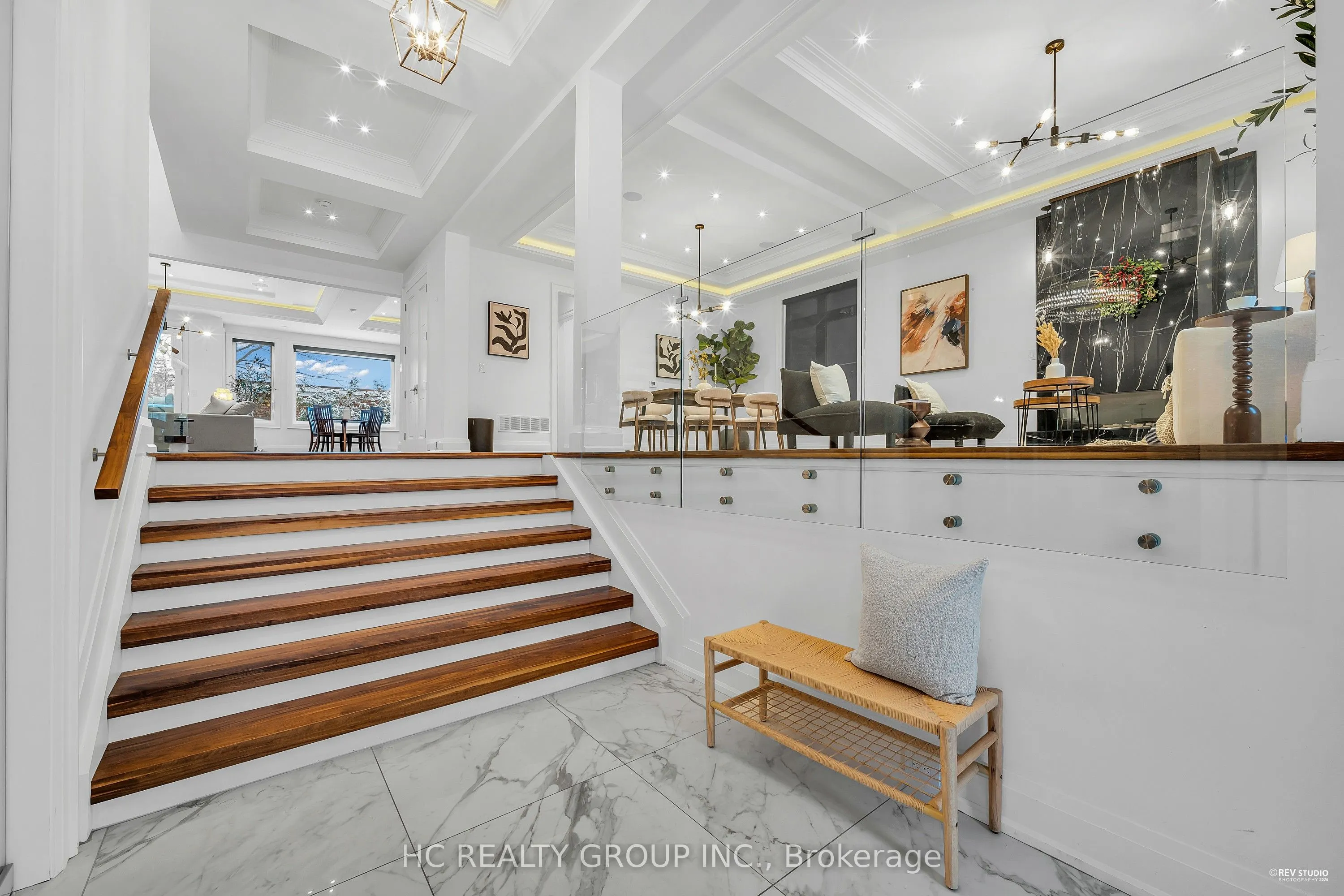 92 Glen Rush Boulevard