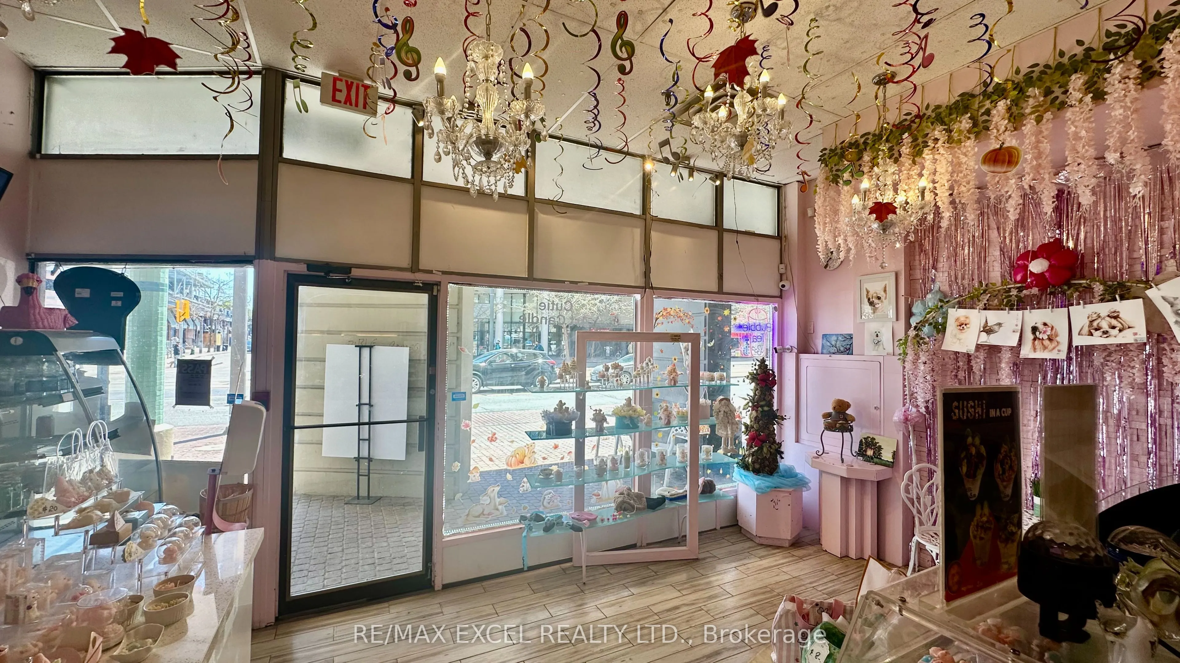258 Queens Quay W #6