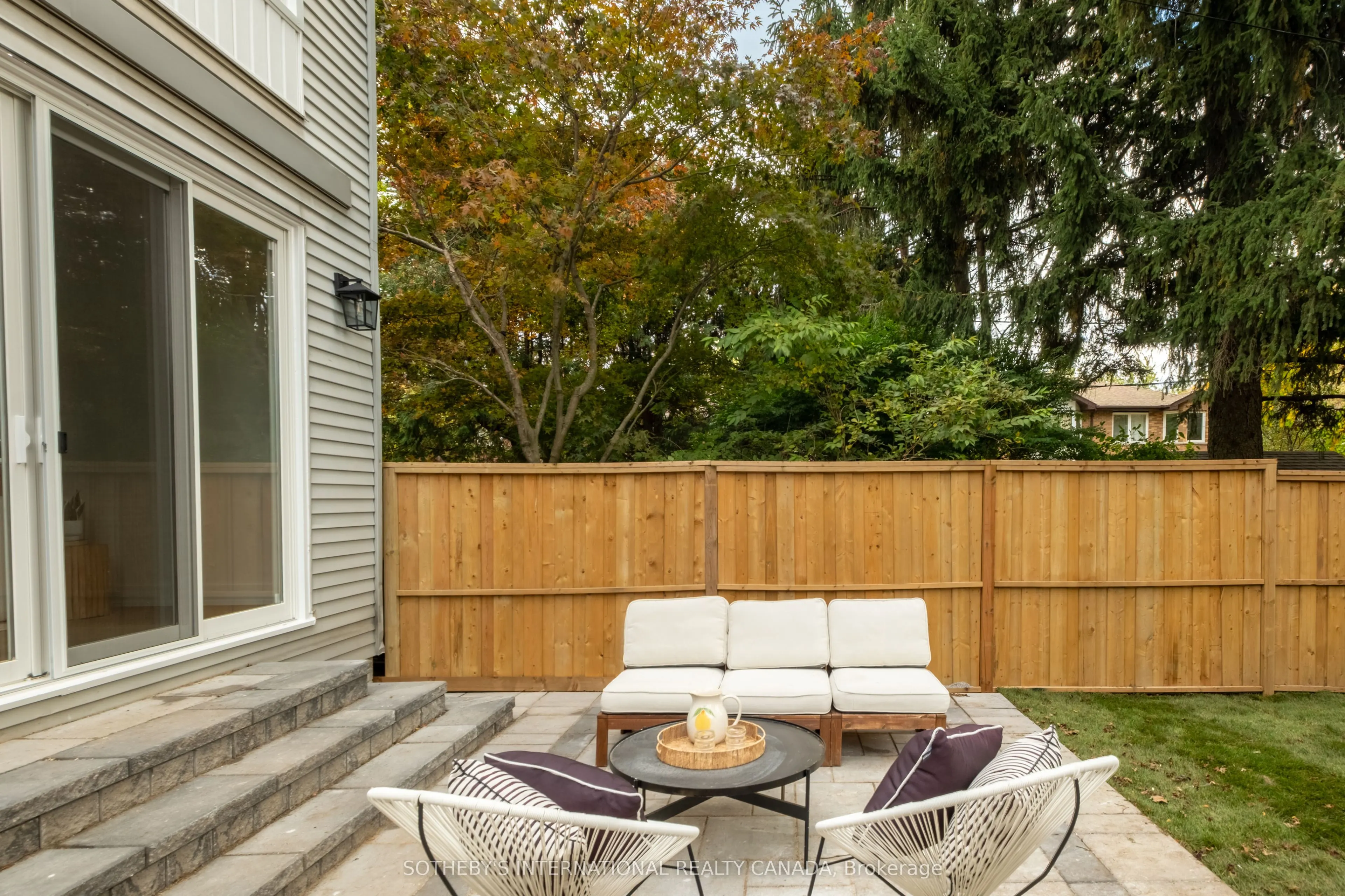 18 Thurston Road
