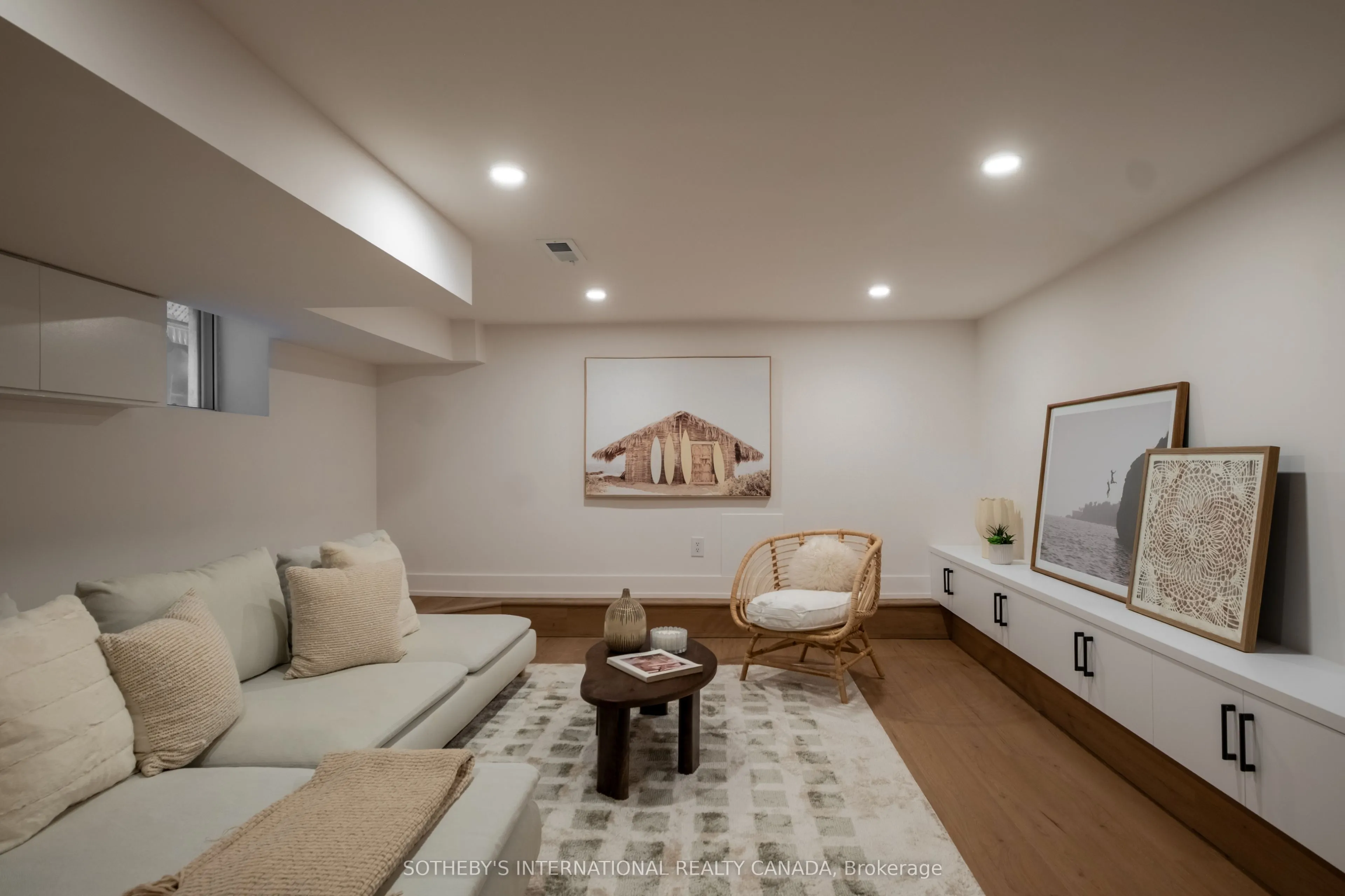 18 Thurston Road