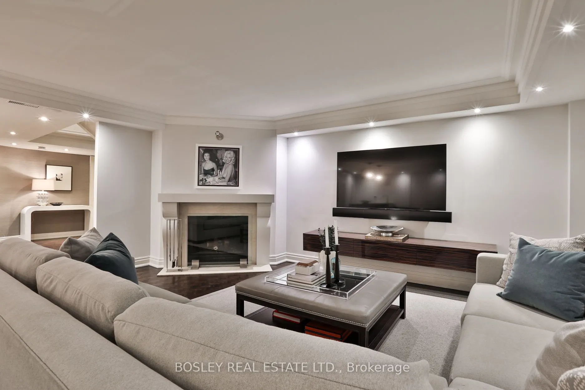 4 Lowther Avenue #101