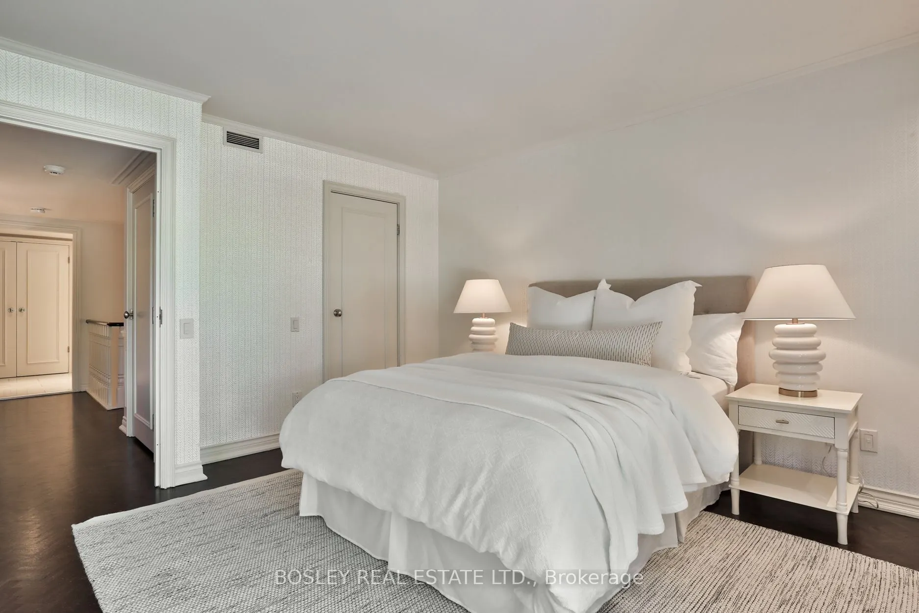 4 Lowther Avenue #101