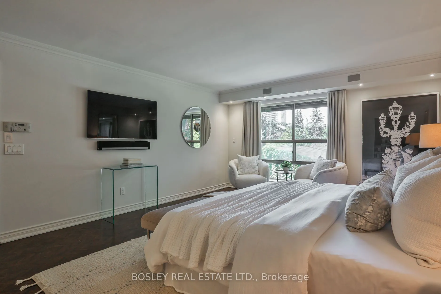 4 Lowther Avenue #101