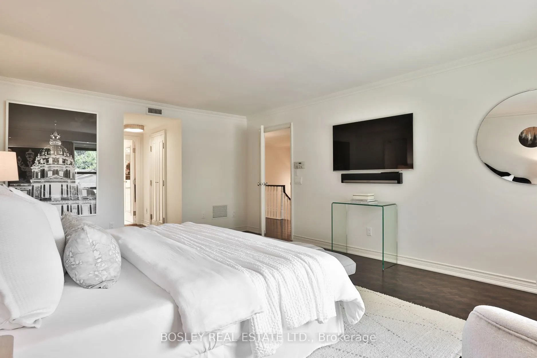 4 Lowther Avenue #101