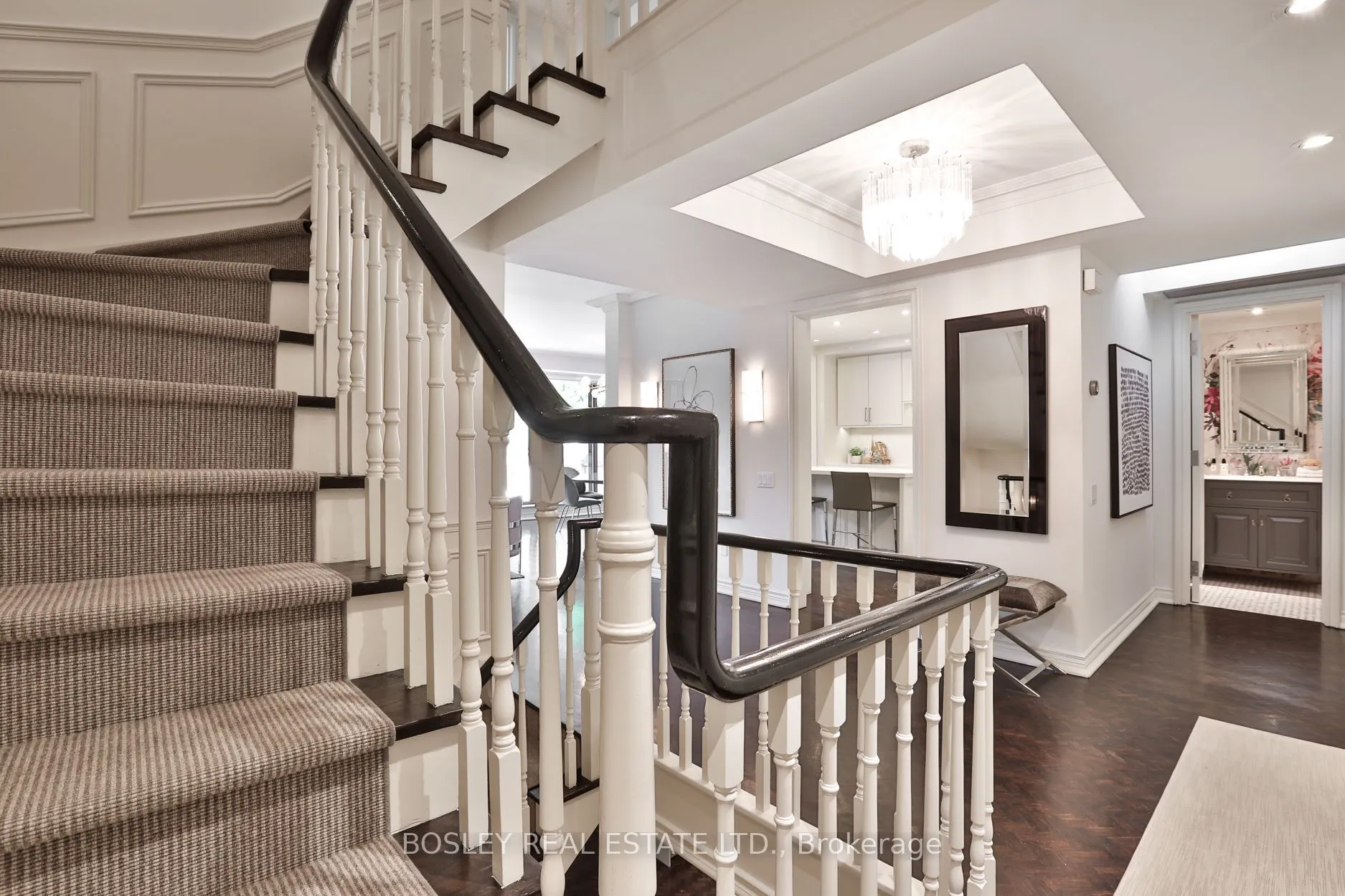 4 Lowther Avenue #101