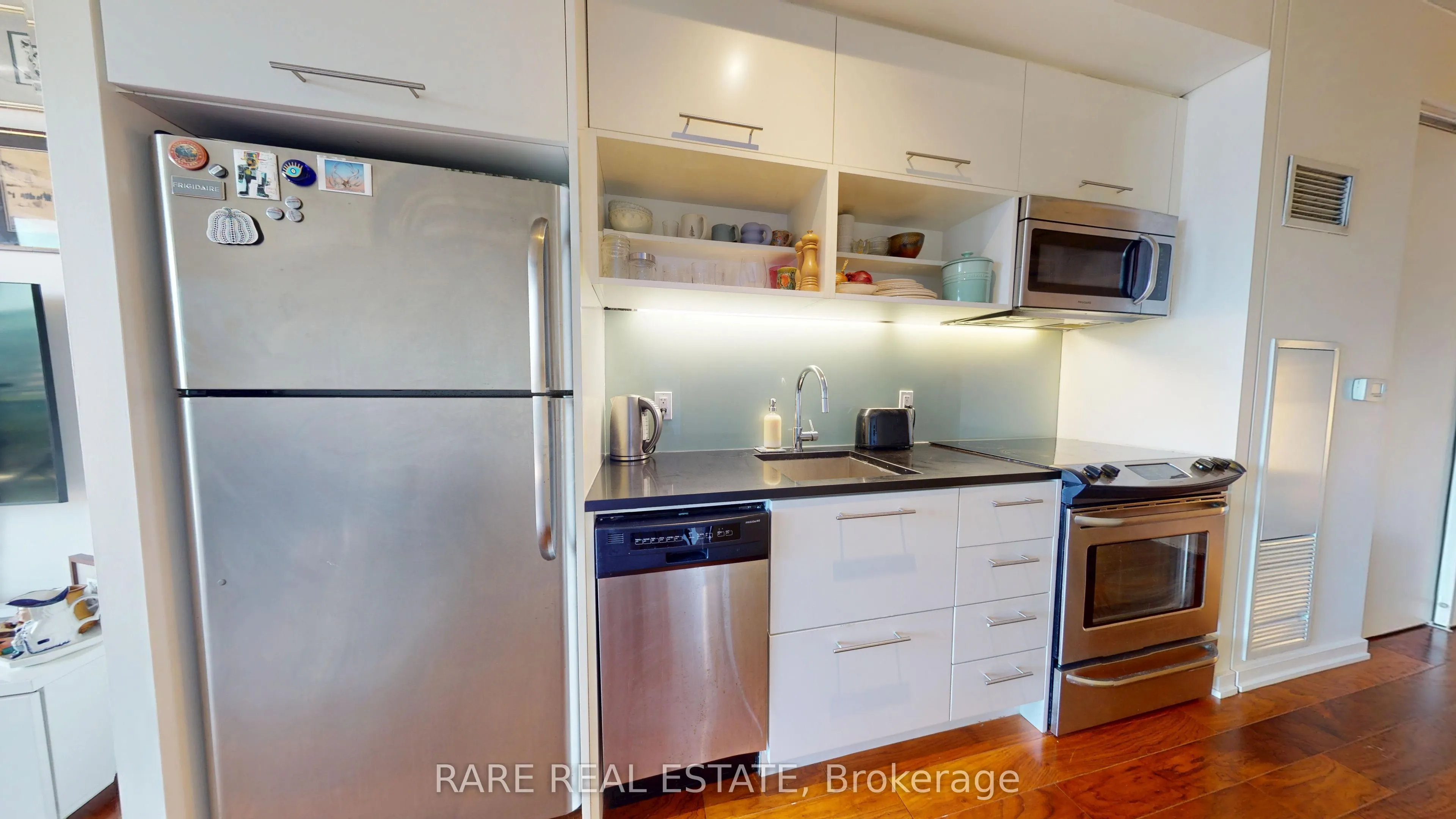 47 Lower River Street #542
