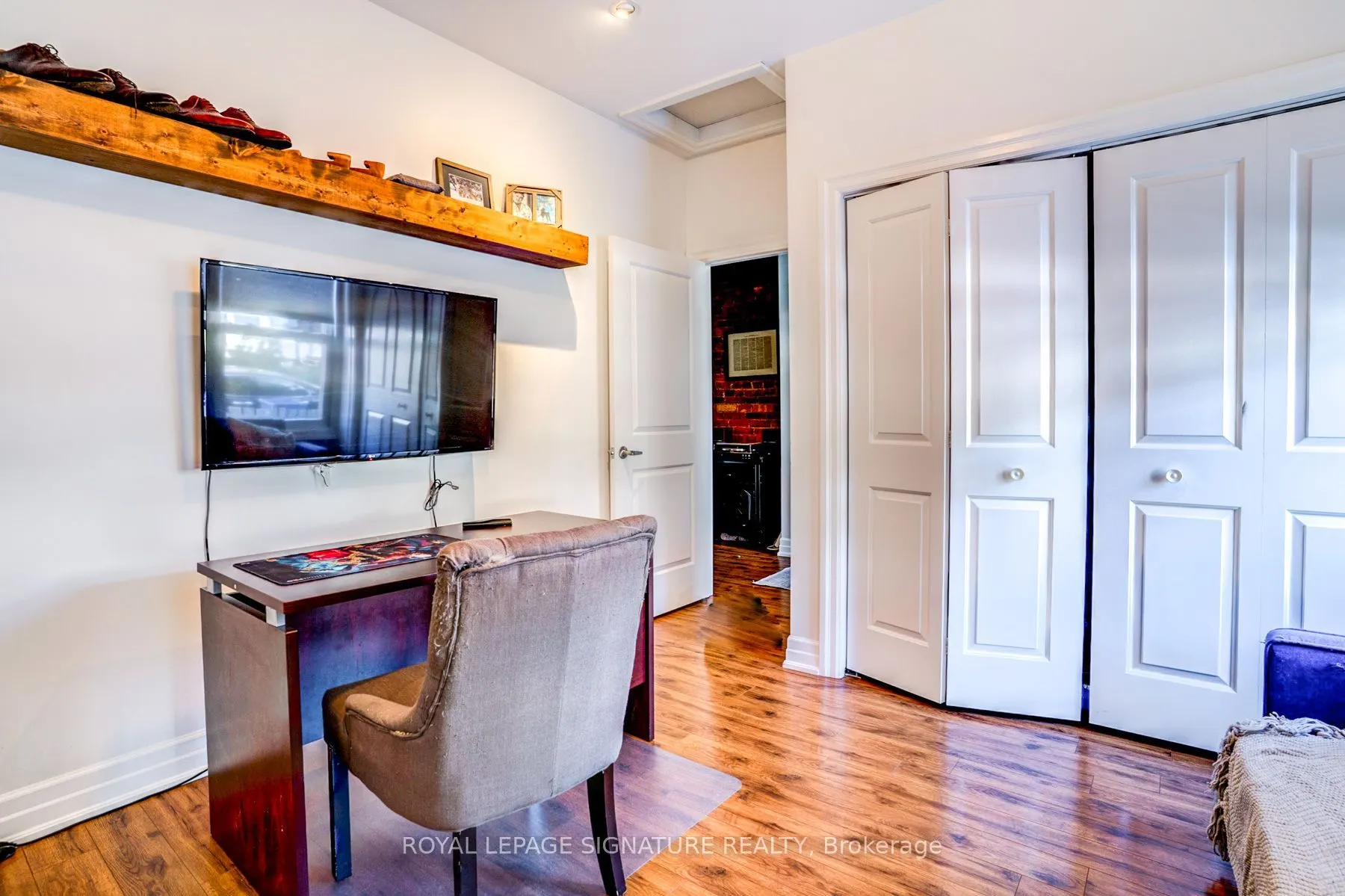 753-755 Richmond Street W