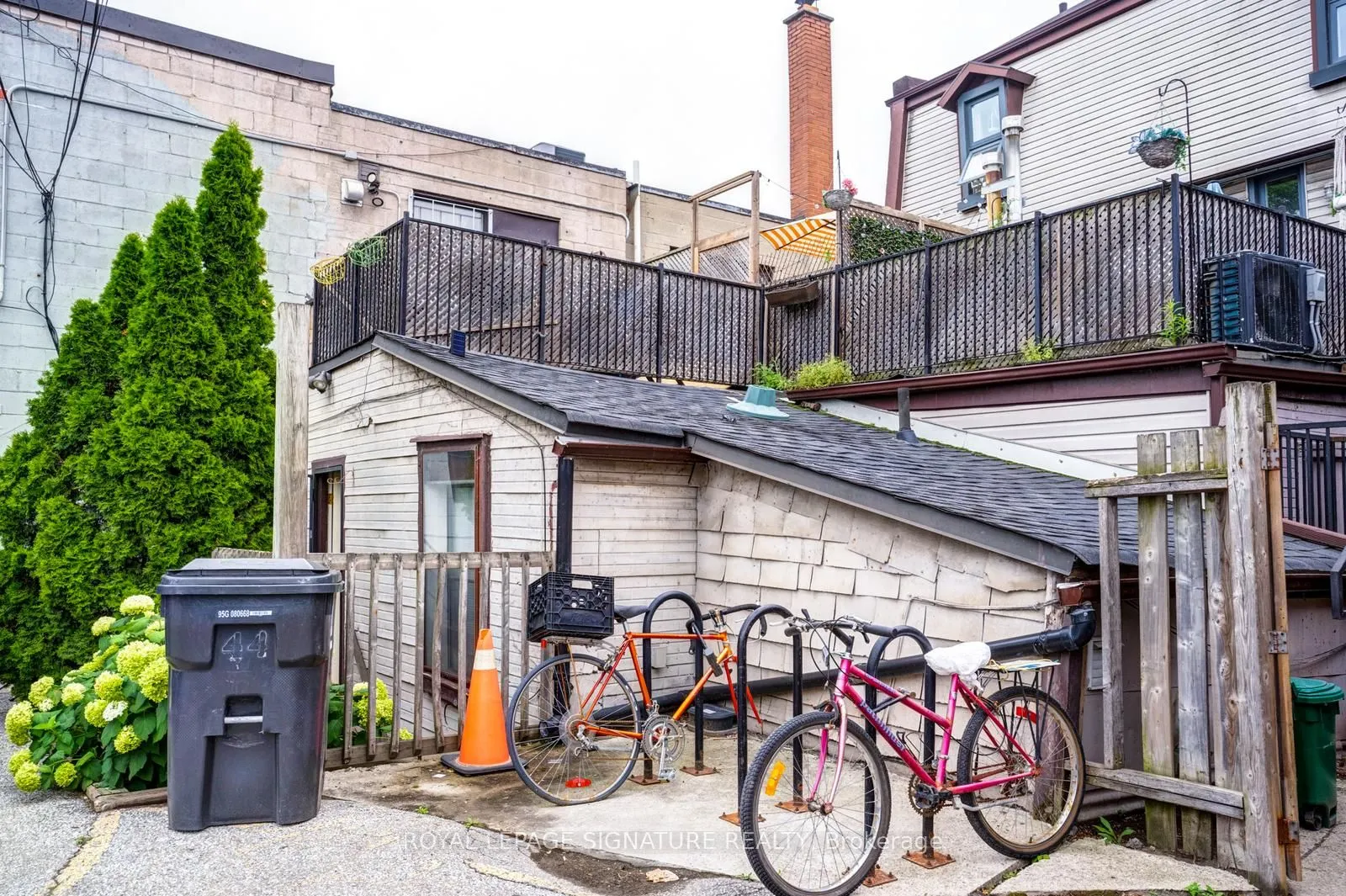 926 King Street W #Upper/Rear