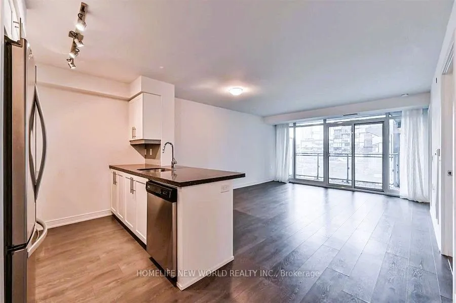 525 Adelaide Street W #719